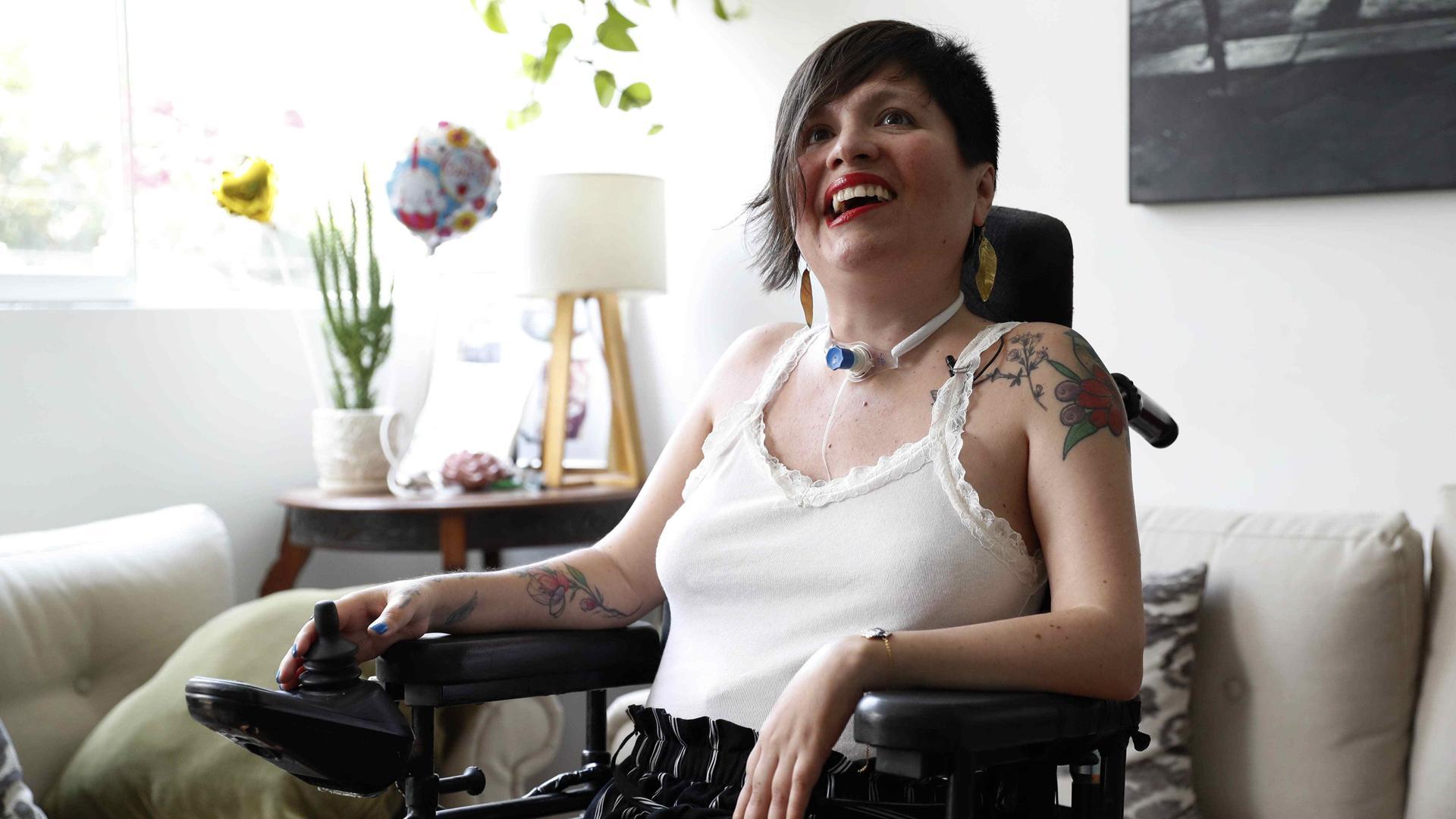 Fotografía de archivo fechada el 10 de diciembre de 2019 de Ana Estrada durante una entrevista