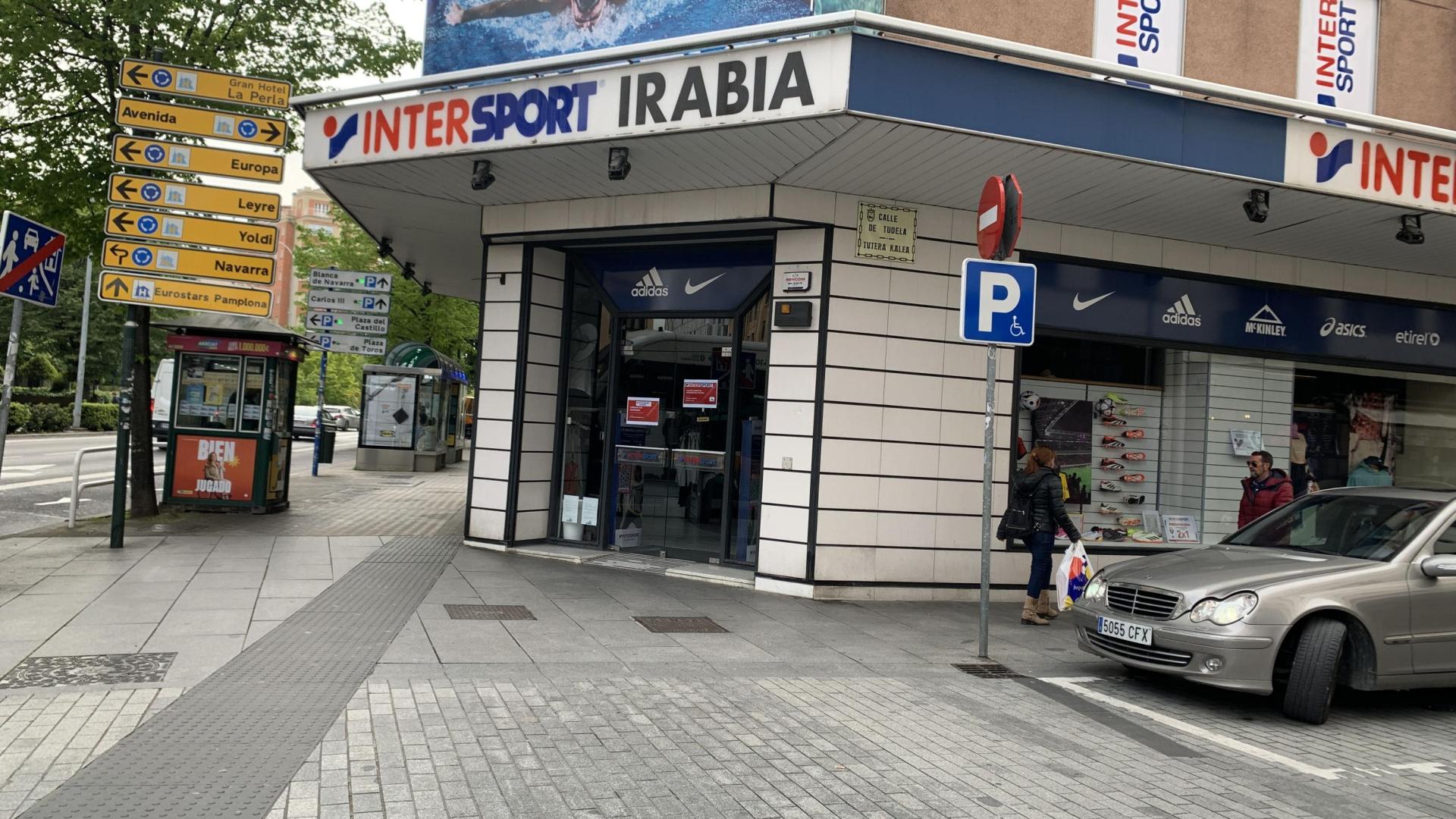 La tienda de deportes Irabia de la calle Conde Oliveto de Pamplona