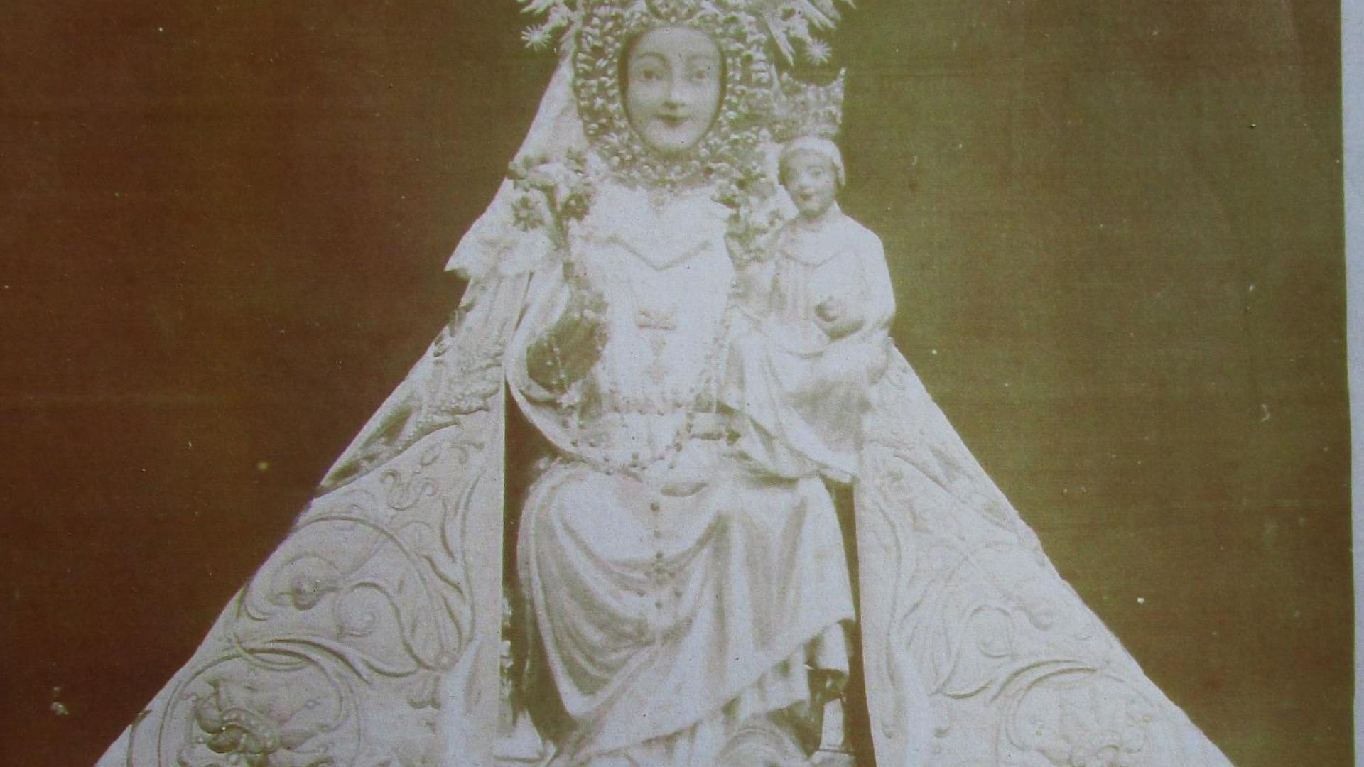 Fotografía de la Virgen del Puy, fines del siglo XIX