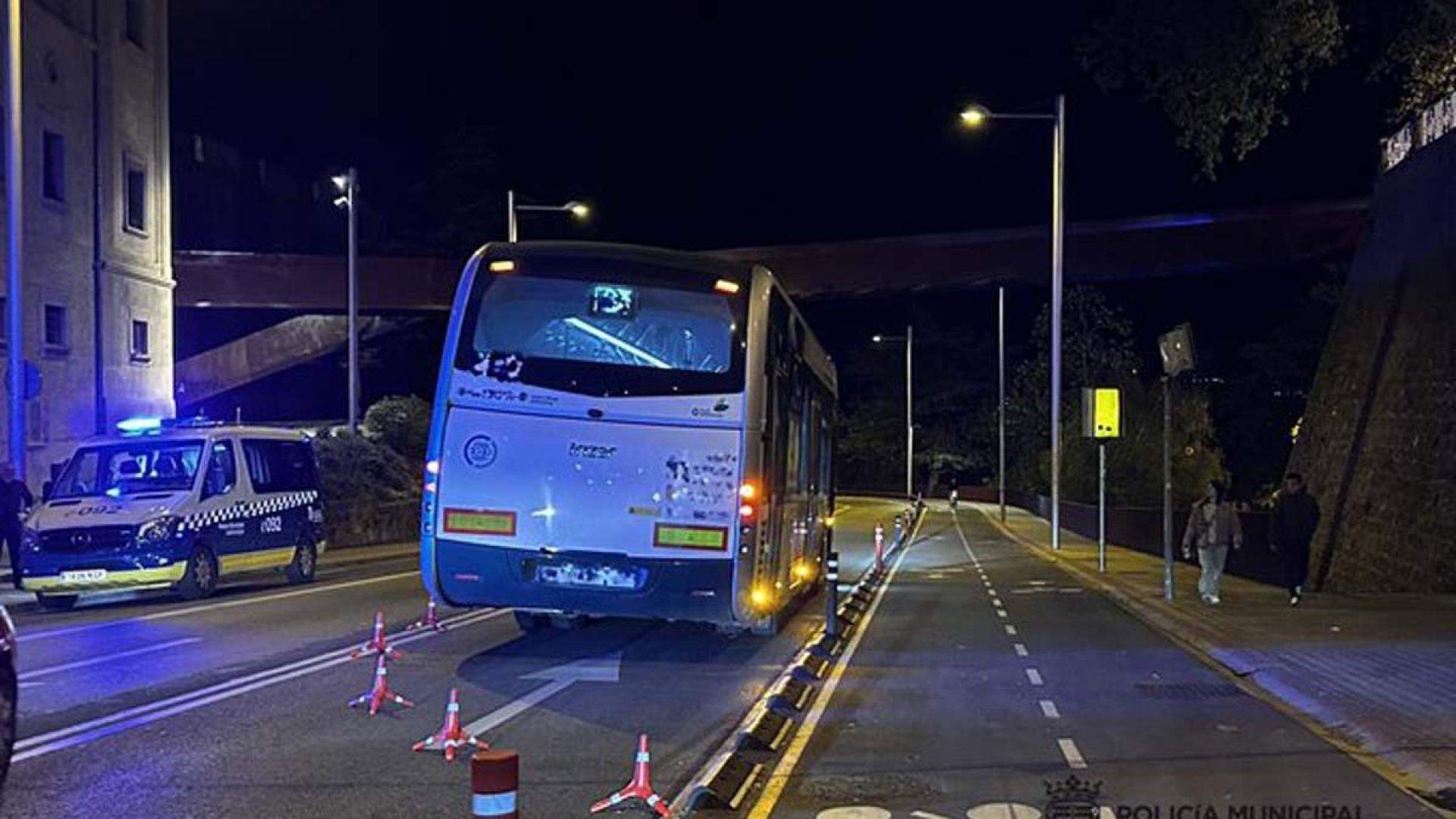 La villavesa, detenida en el lugar del atropello