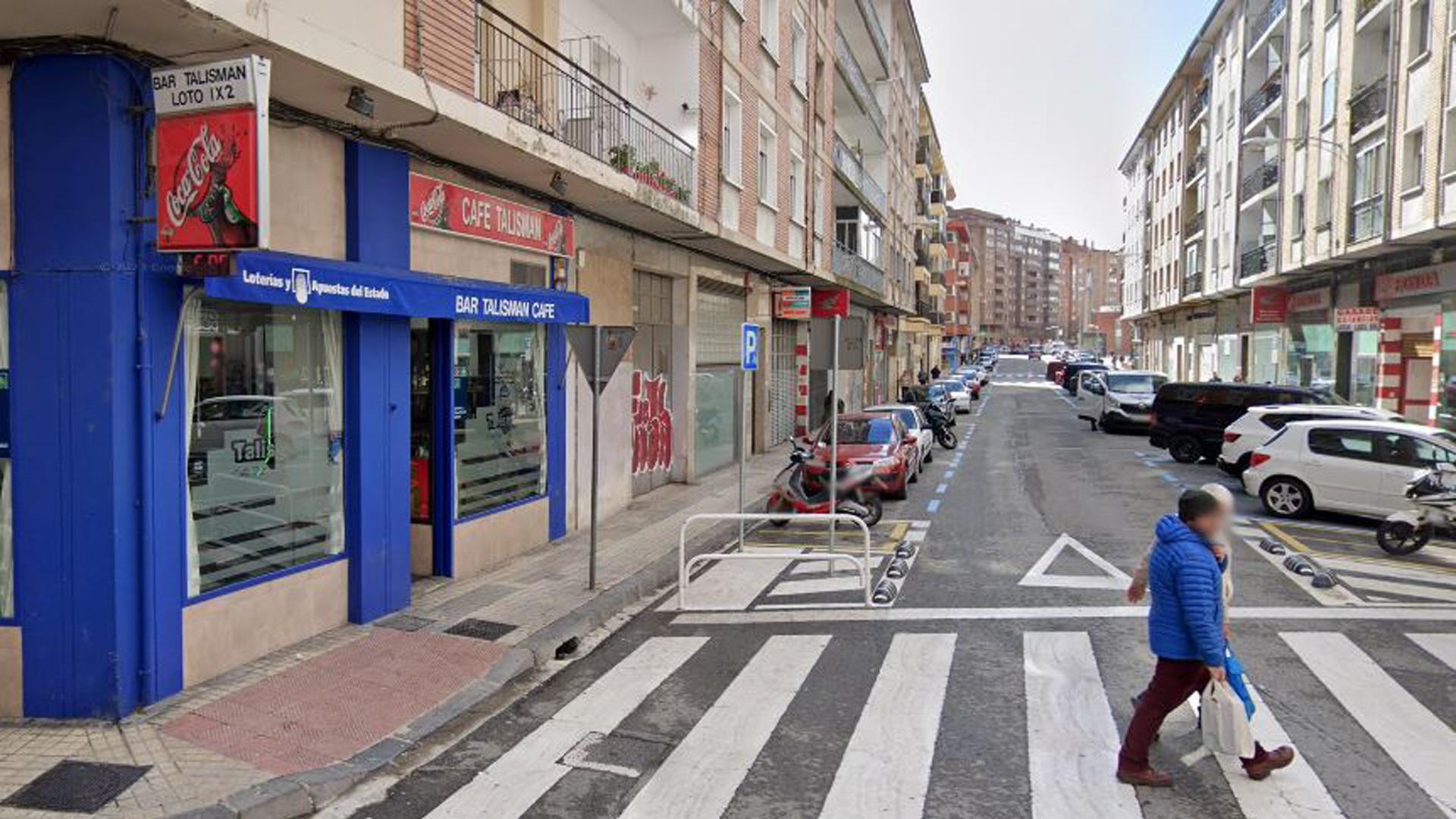 Café Talismán, ubicado en la calle José María Beobide 1