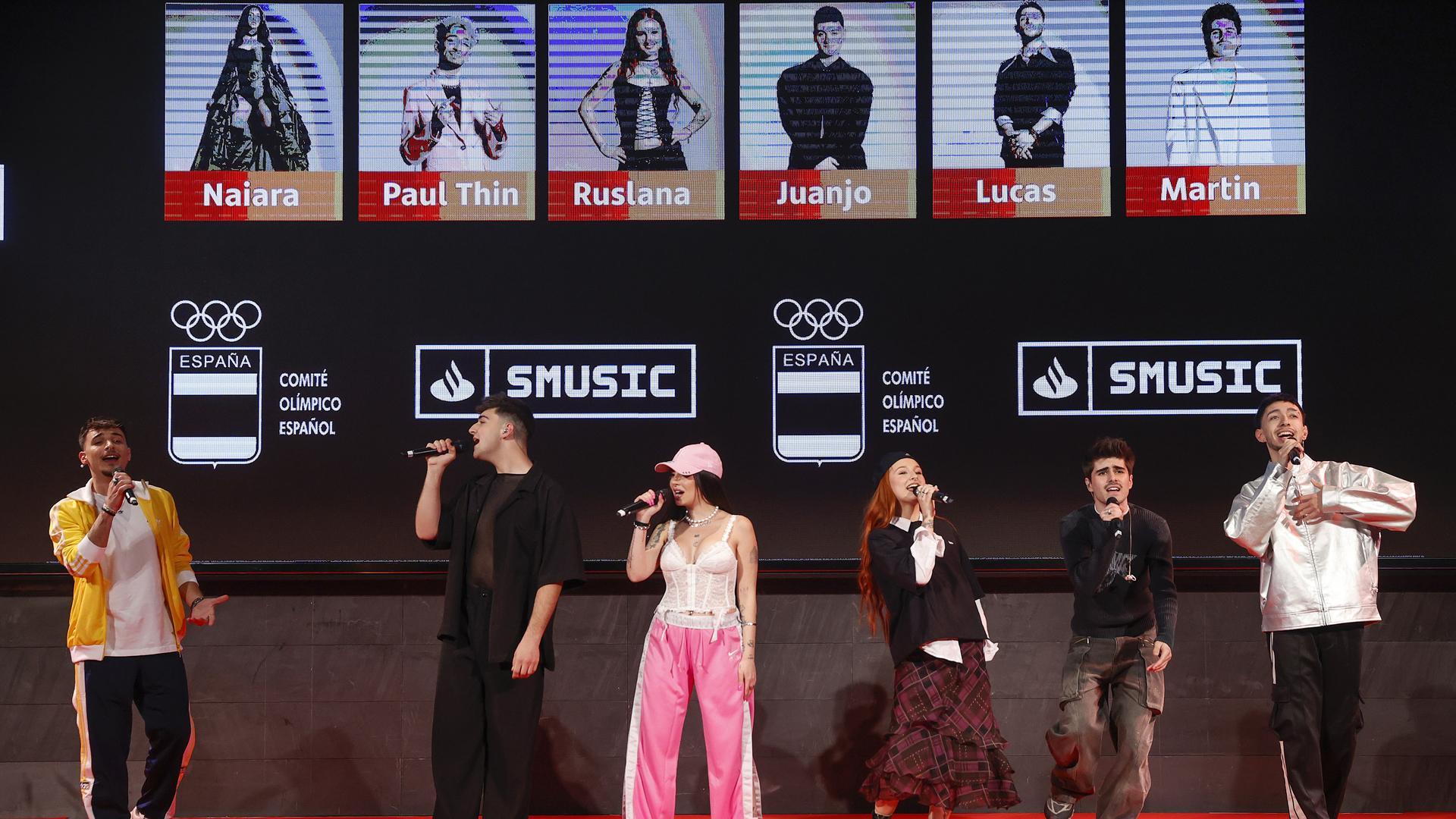 Lucas, Juanjo, Naiara, Ruslana, Martin y Paul han cantado 'La gravedad' en la sede del Comité Olímpico Español