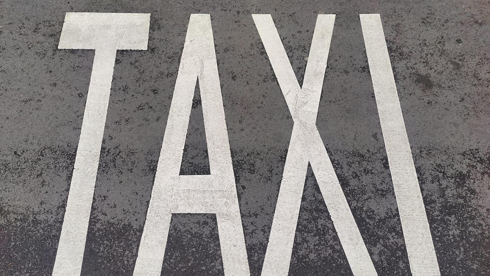 Imagen de una parada de taxi