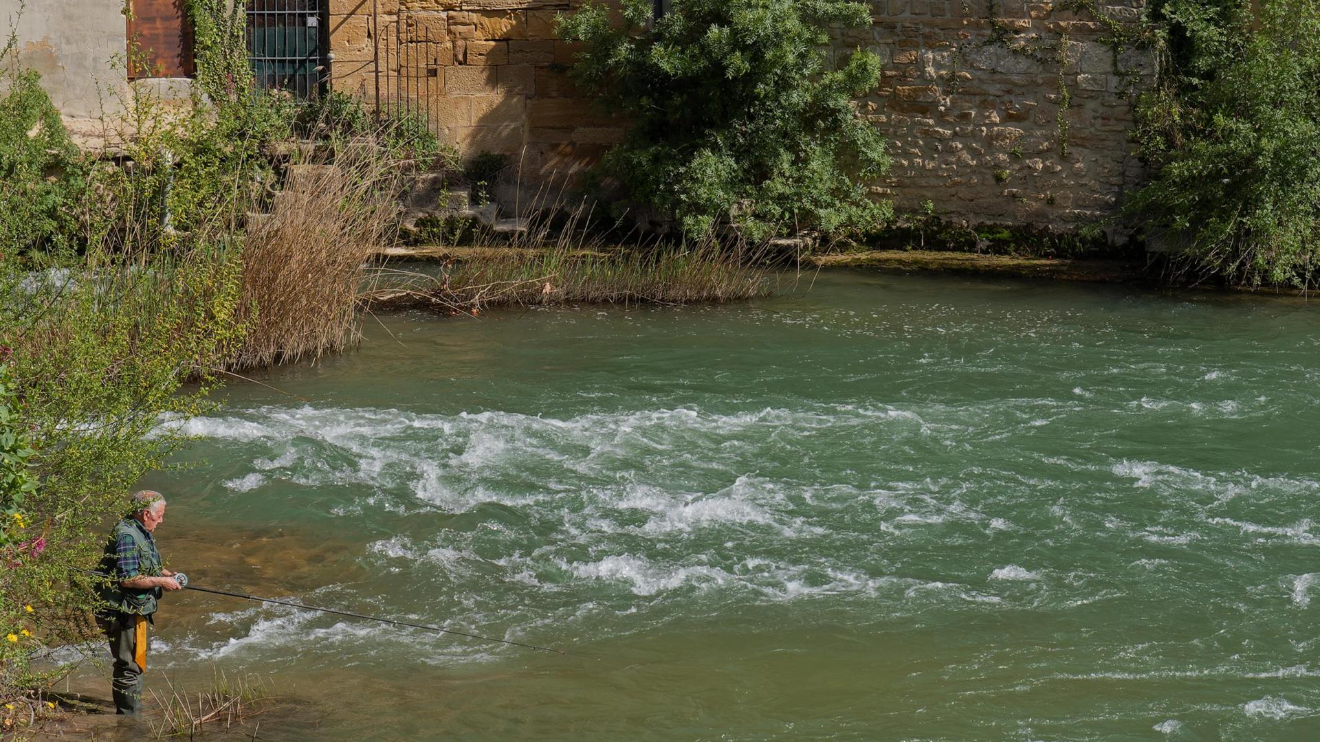 *A:MONTXO A.G.
*F: 2024-04-08
*L: ESTELLA-LIZARRA
*T: PESCA EN EL RIO EGA
*P: