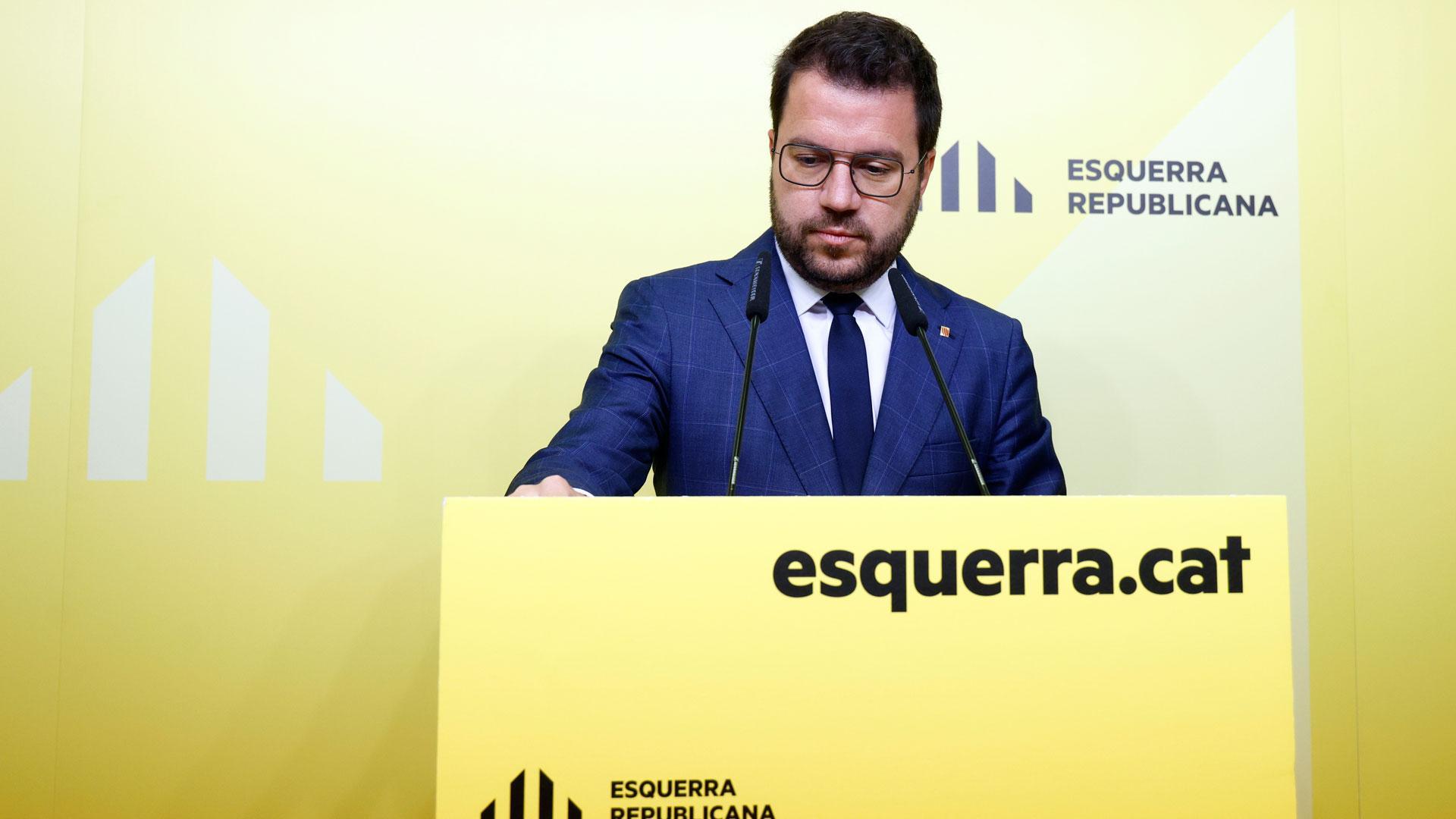 El presidente de la Generalitat en funciones, Pere Aragonès, durante la rueda de prensa que ha ofrecido este lunes en la que ha anunciado que abandonará la primera línea política