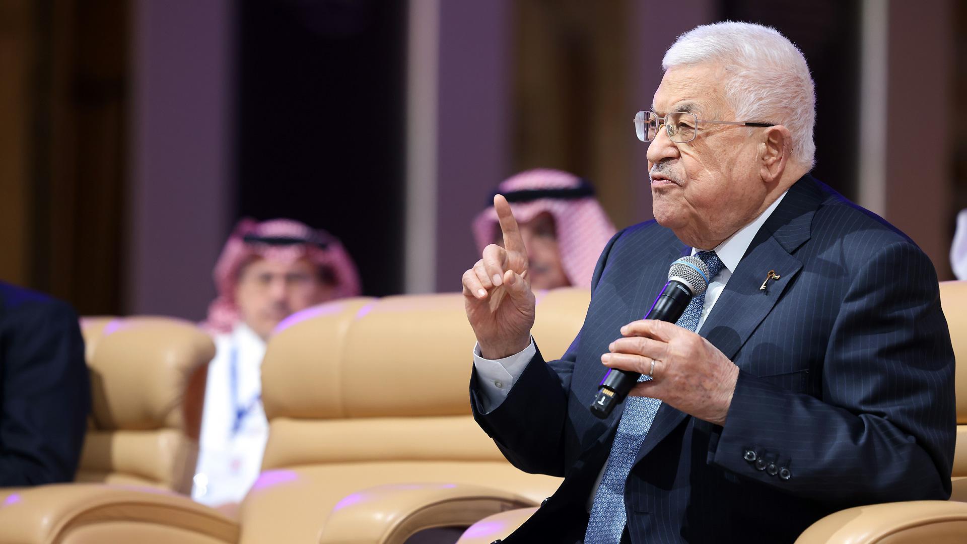 El presidente de la Autoridad Palestina, Mahmud Abbas, durante el Foro Económico Mundial en la capital de Arabia Saudí, Riad (archivo)