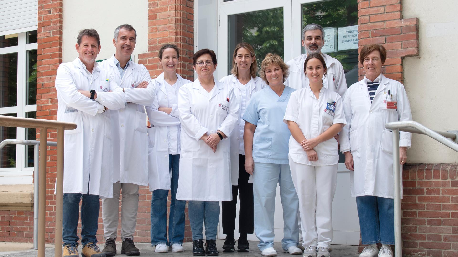 Profesionales de los servicios de Endocrinología y Anatomía Patológica del HUN