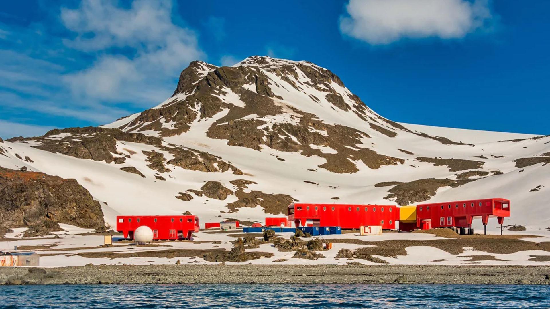 Joan Riba, responsable de la Estación Antártica Española dará esta tarde una charla en el Planetario
