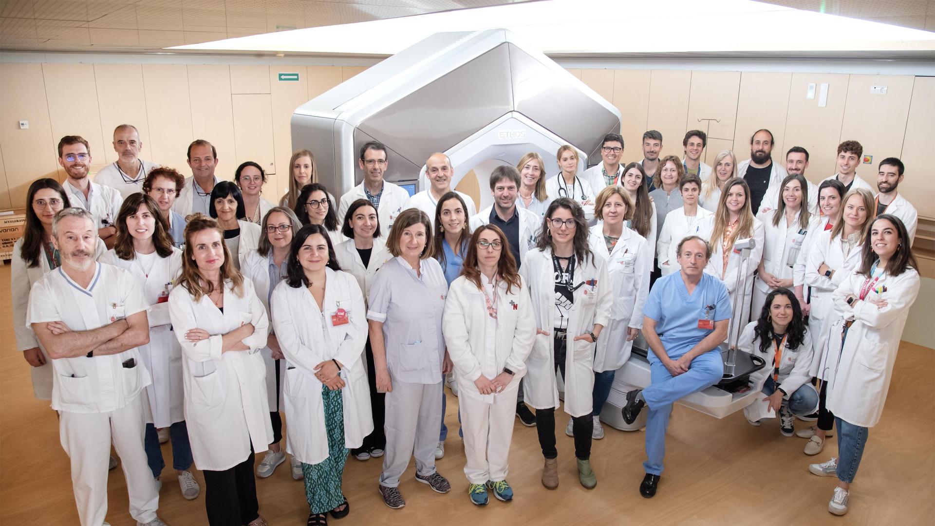 Equipo de la Unidad Funcional Integrada de Radioterapia del HUN.