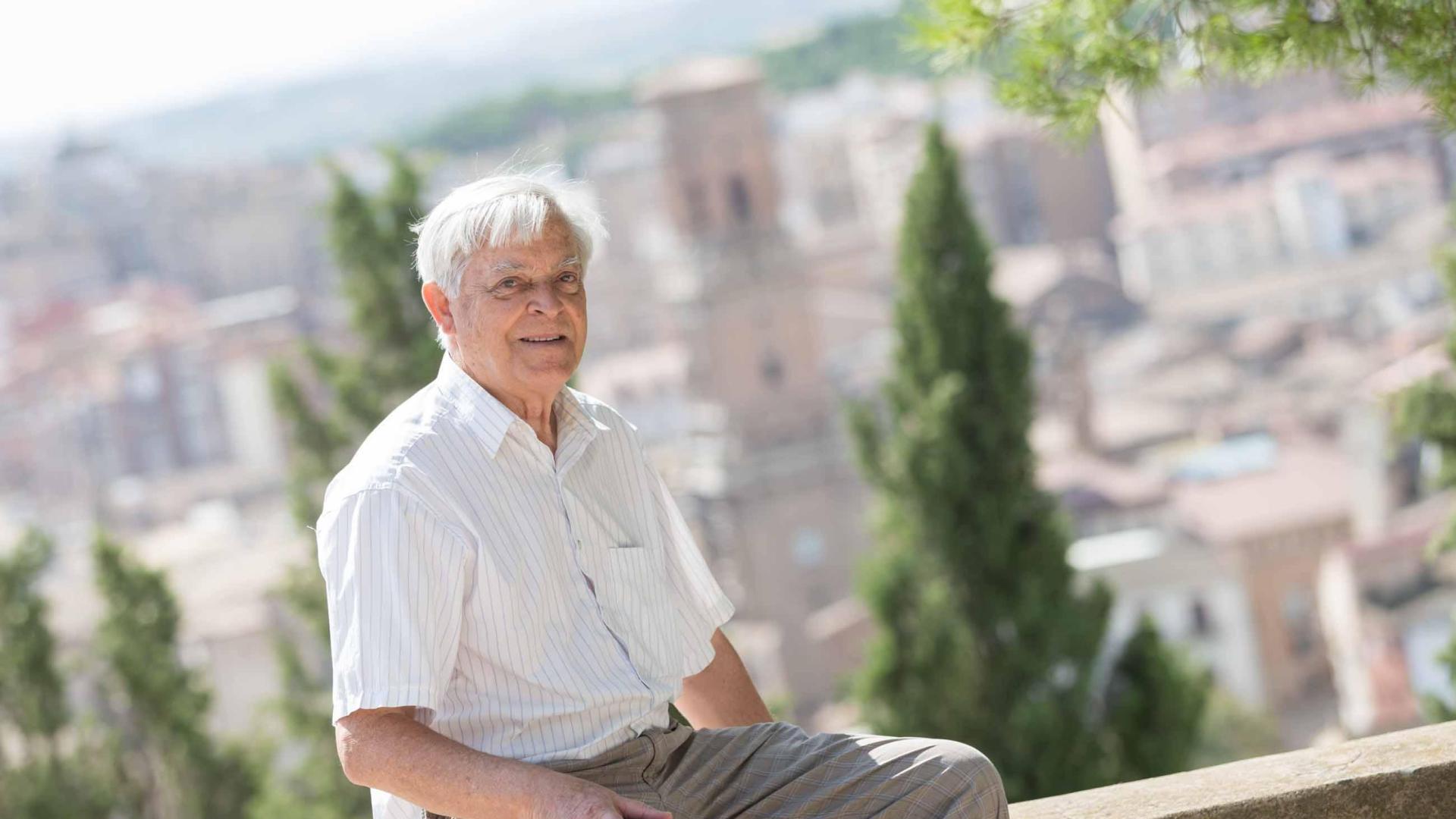 A: BLANCA ALDANONDO
F: 30/08/2017
P: ALBERTO PEREZ PASTOR "PERICO" EN EL CORAZON DE JESUS
L: TUDELA
T: JESUITA QUE LLEVA 30 AÑOS EN TUDELA Y QUE SE MARCHA A LOYOLA JUBILADO