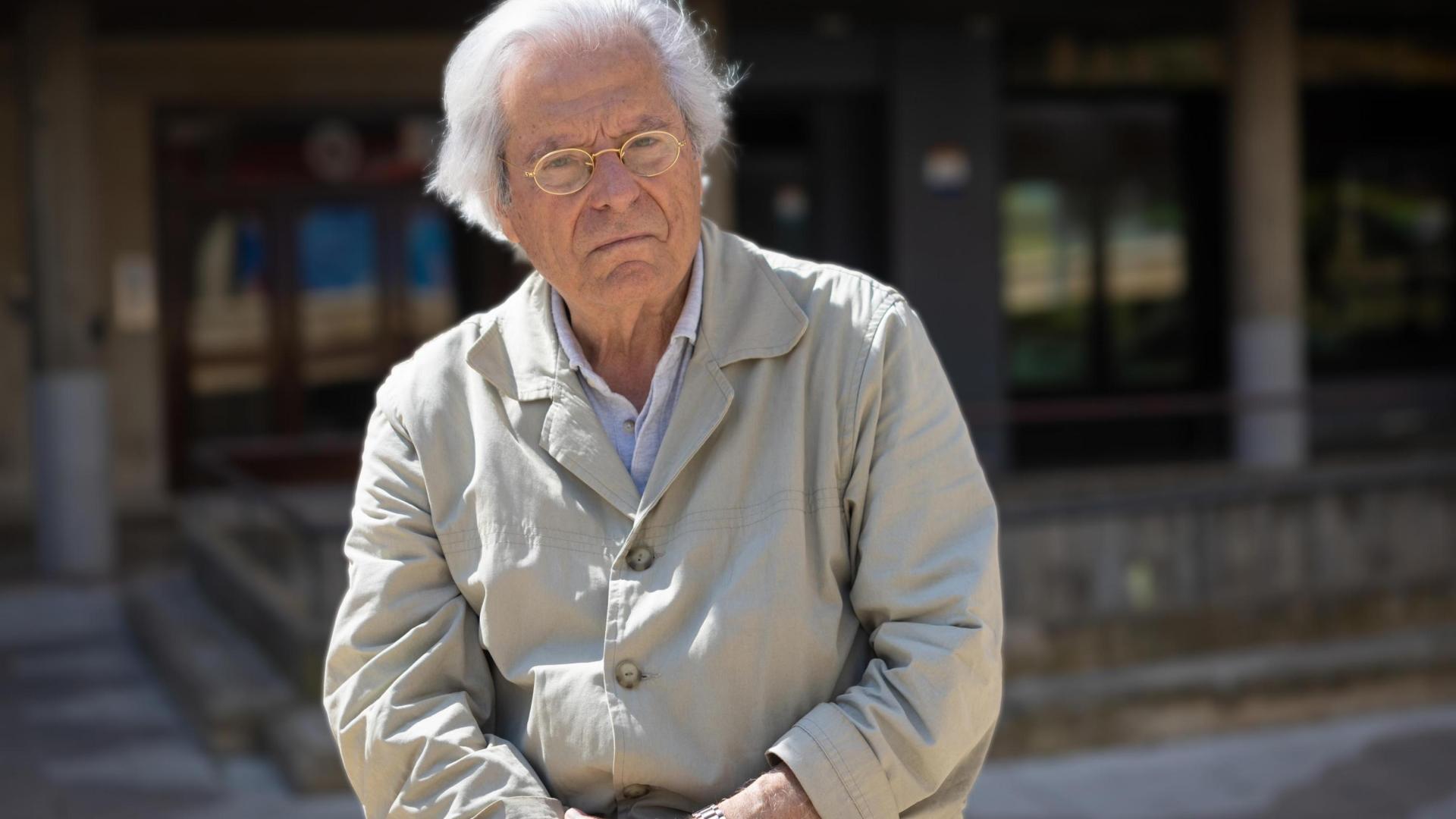 Javier Nart, en la plaza Sancho El Fuerte de Tudela