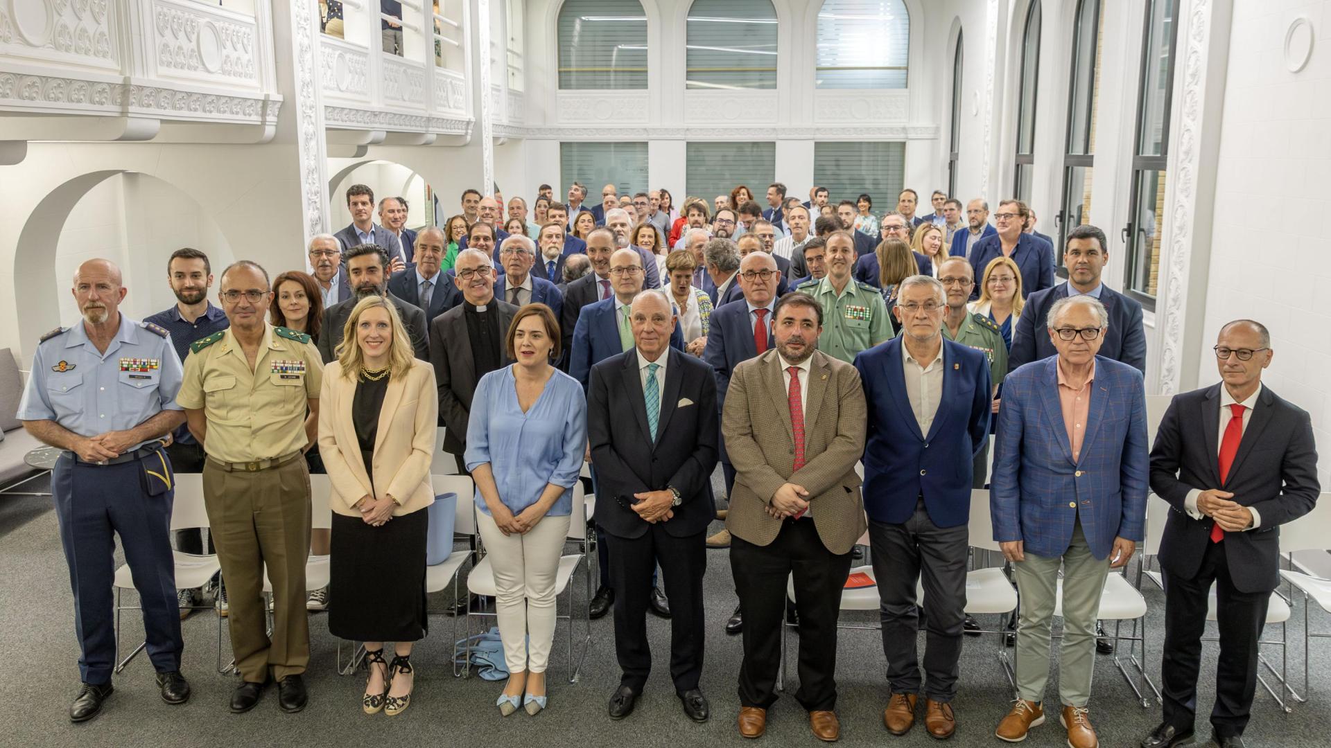 Asistentes al acto para celebrar el 125º aniversario de la Cámara de Comercio e Industria de Navarra