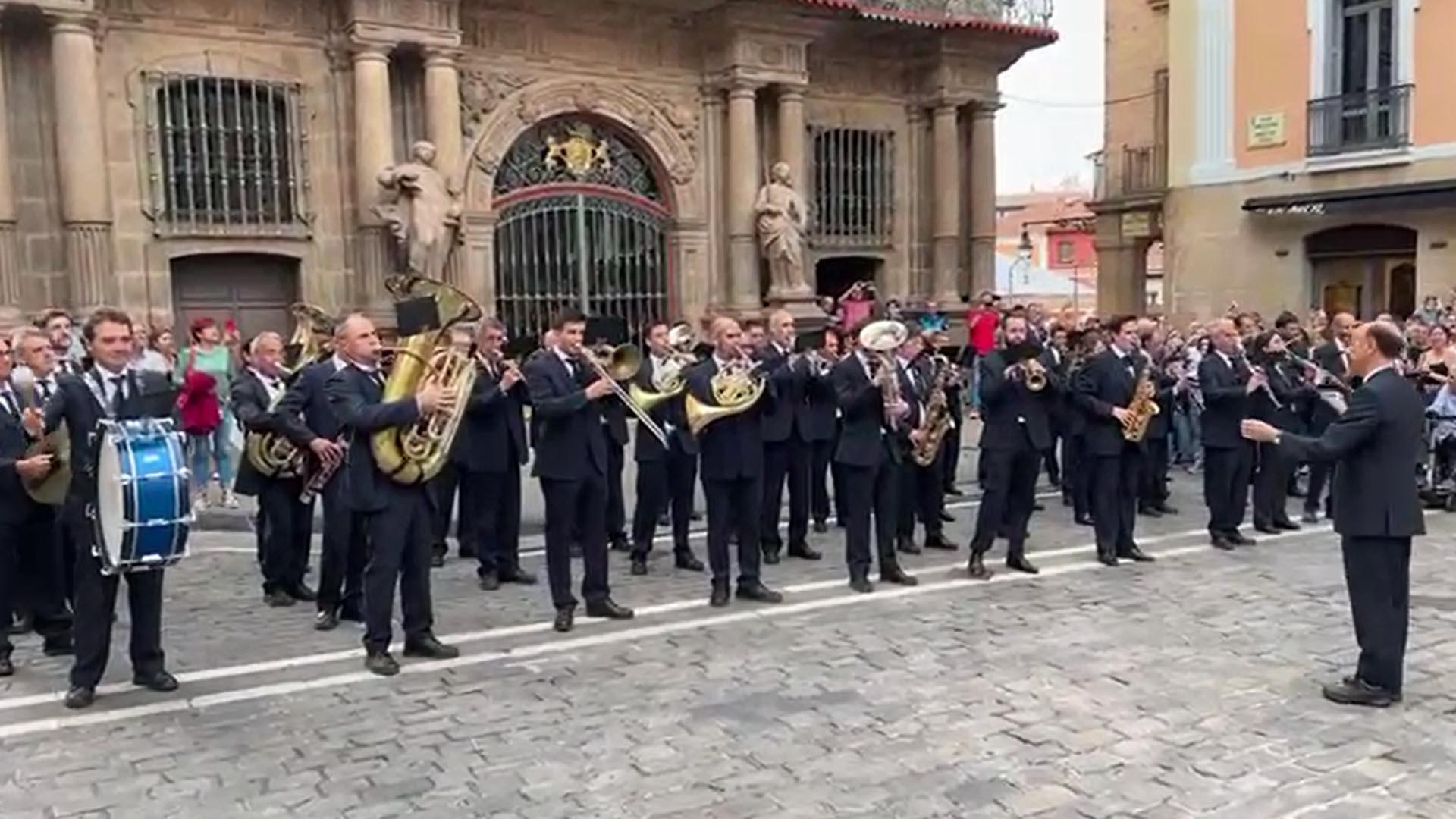 La Pamplonesa también se suma este 6 de junio a la 'Escalerica' de San Fermín