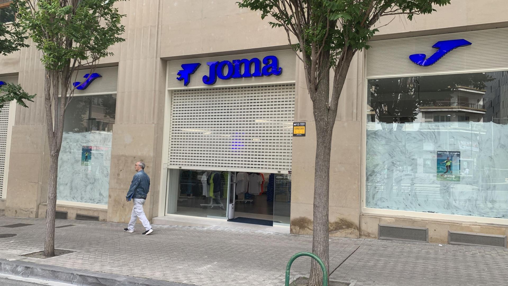 La nueva tienda de Joma Sport, en la plaza del Vínculo de Pamplona