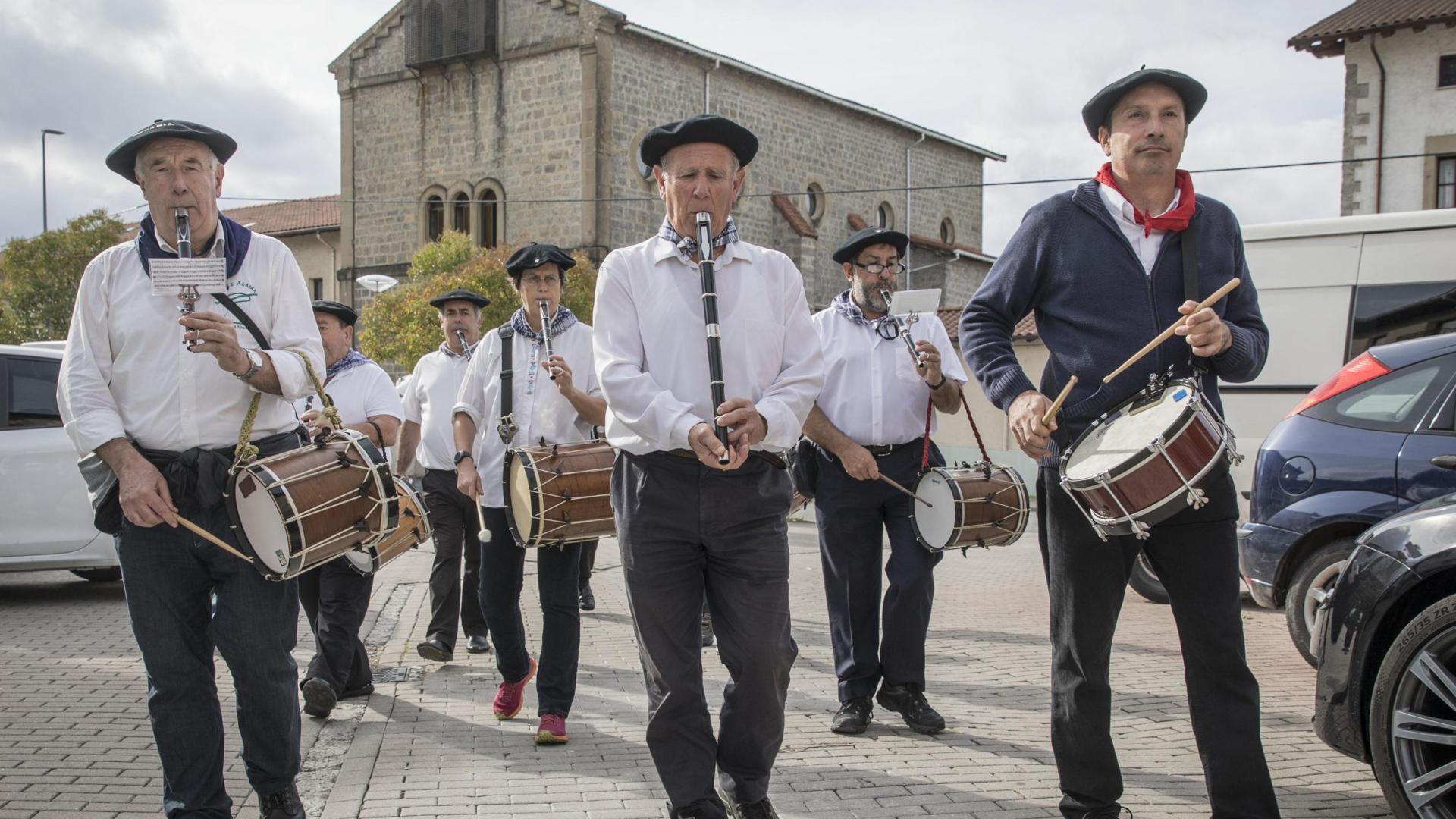 A: Jesús Caso
F: 13-10-2018
P: 
L: Lecumberri Lekunberri
T: Fiestas. Txupinazo txiki