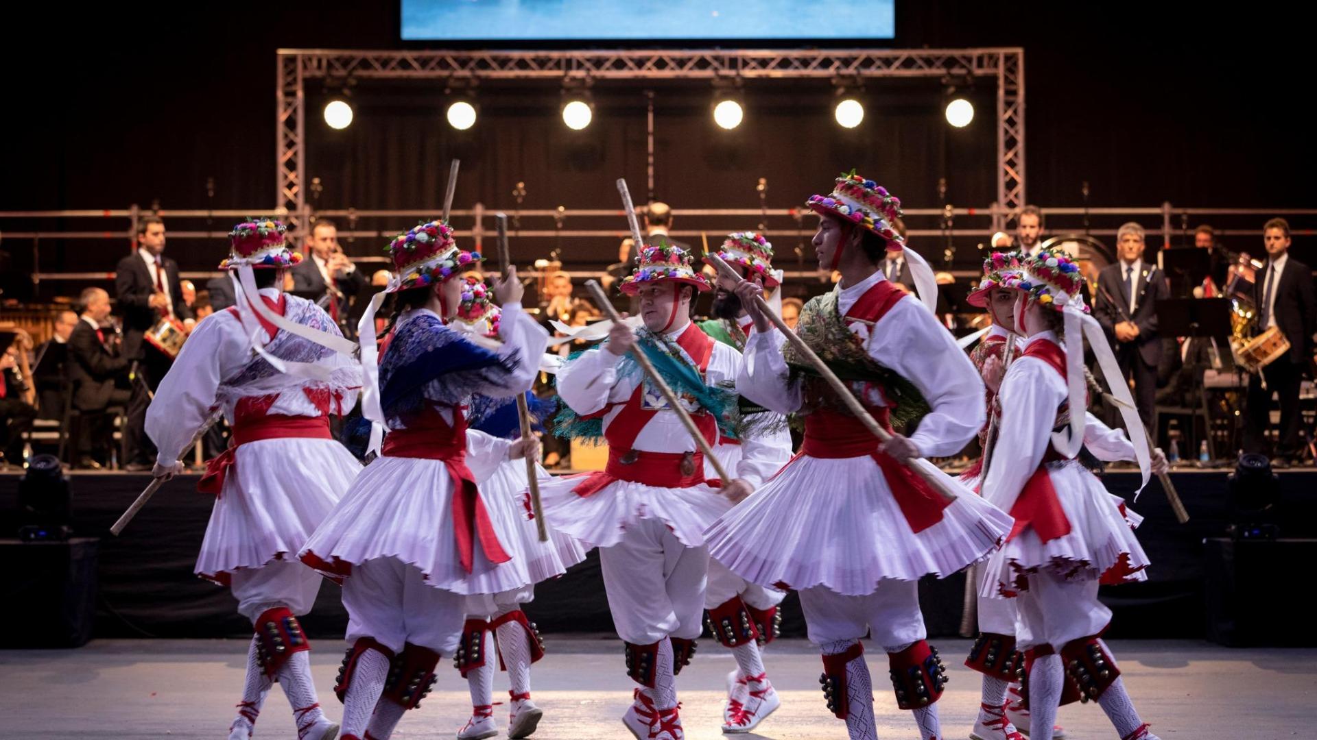 Duguna, La Pamplonesa, gaiteros y txistularis ofrecerán hoy un concierto danzado.
