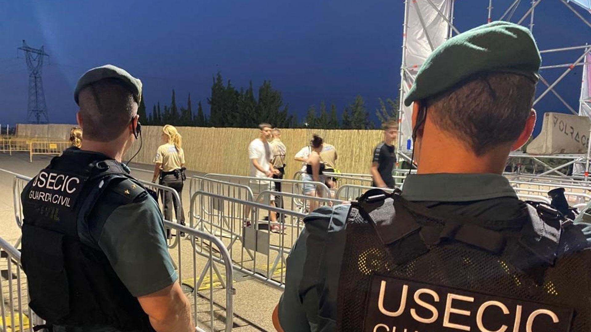 Agentes de la Guardia Civil durante el dispositivo de seguridad en el festival