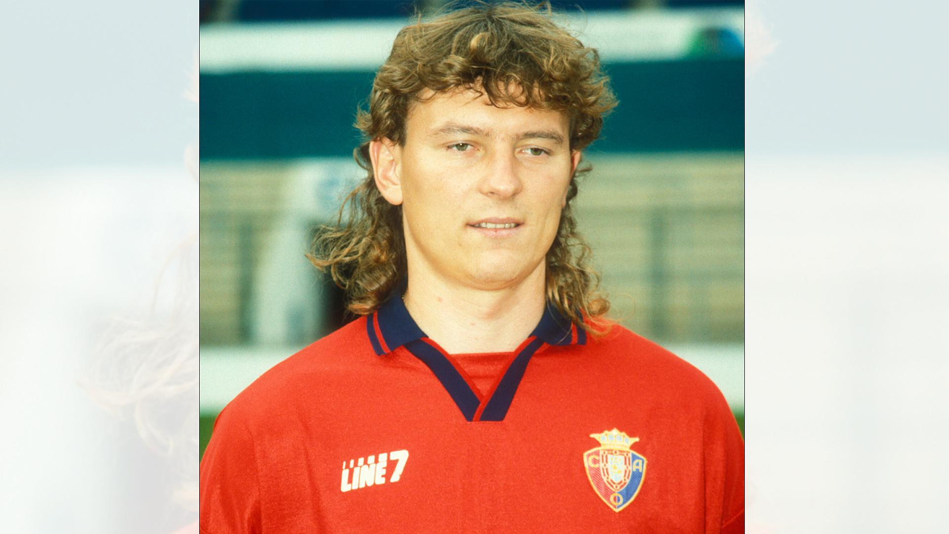 Ryszard Staniek en la imagen oficial de la plantilla de Osasuna en la temporada 94/95