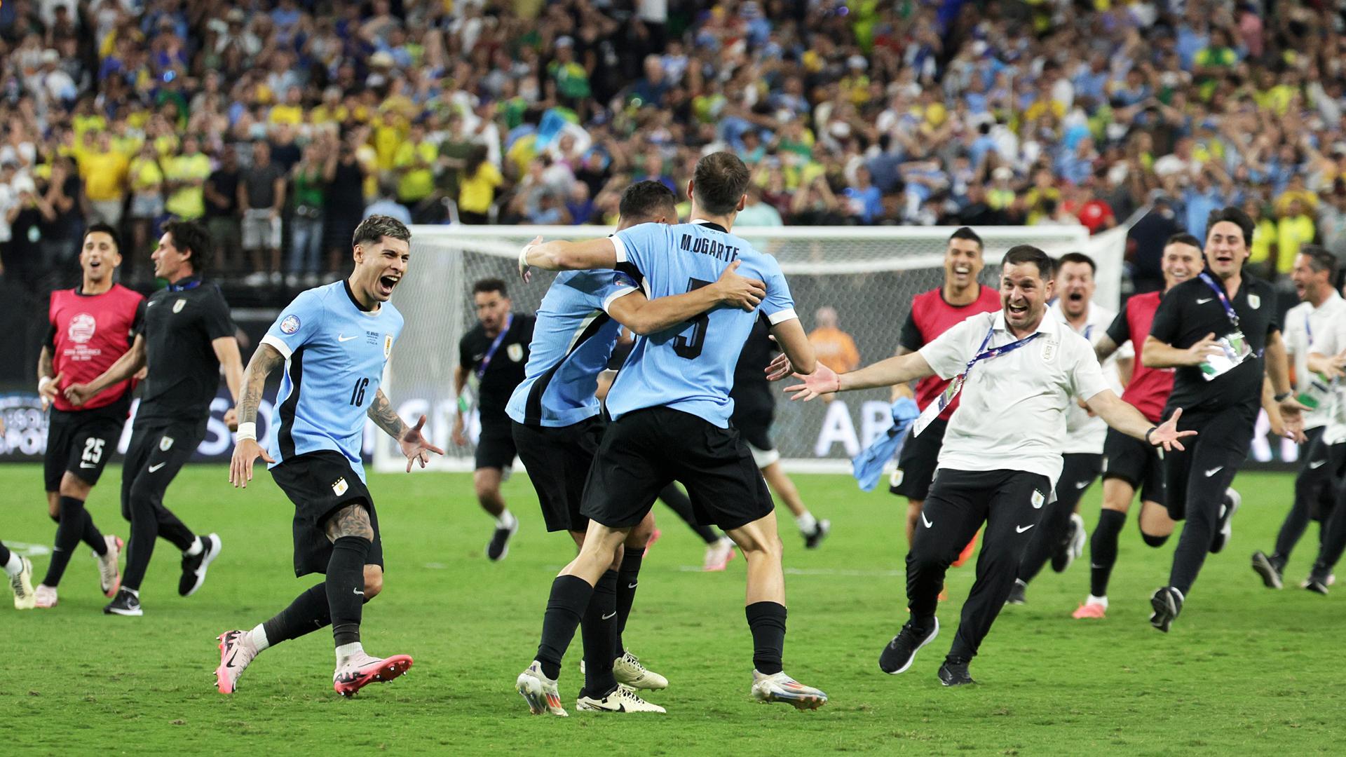 Alegría de los uruguayos tras eliminar a Brasil de la Copa Am´çerica 2024 en los penaltis