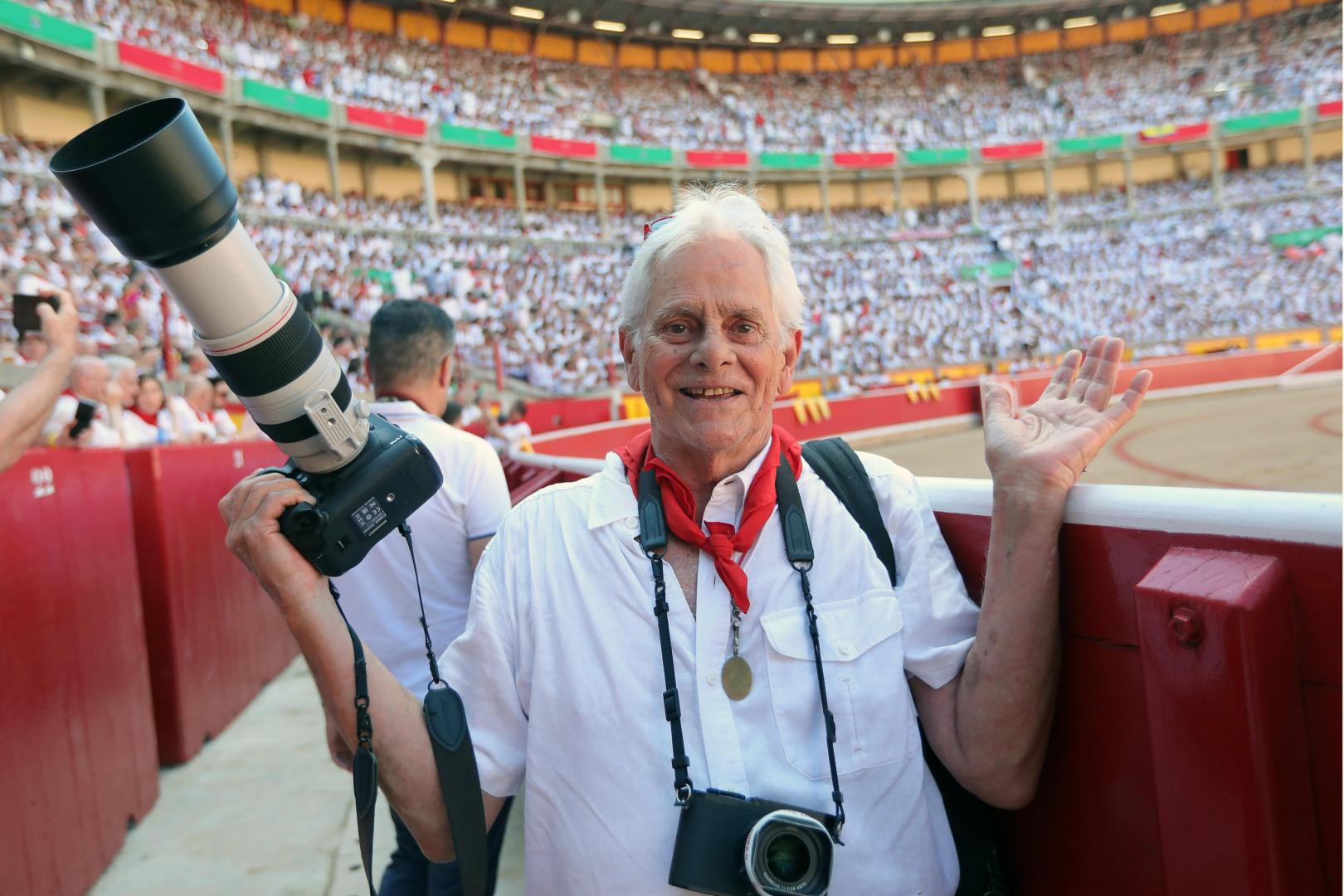 El fotógrafo Jim Hollander acudió un año más a la Monumental de Pamplona