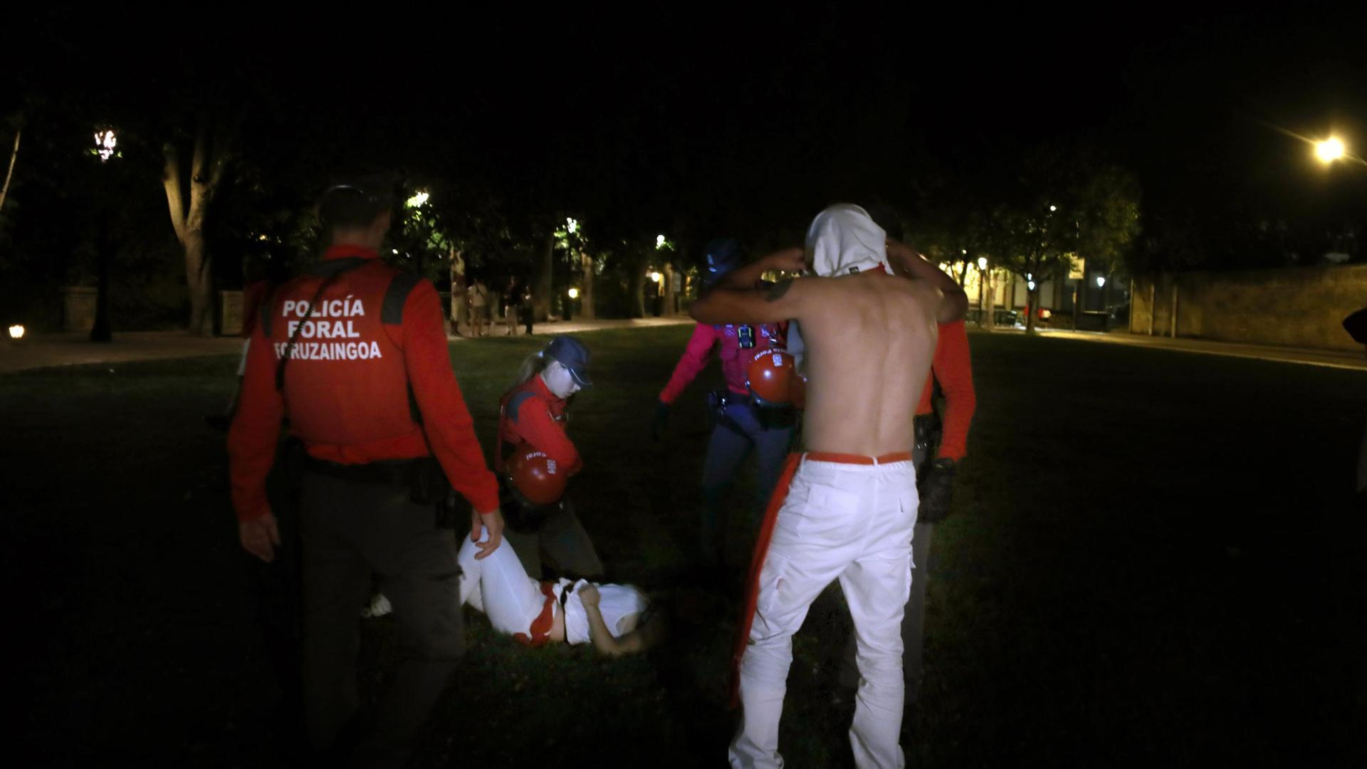 Un hombre y su pareja, en estado de inconsciencia, en la Media Luna