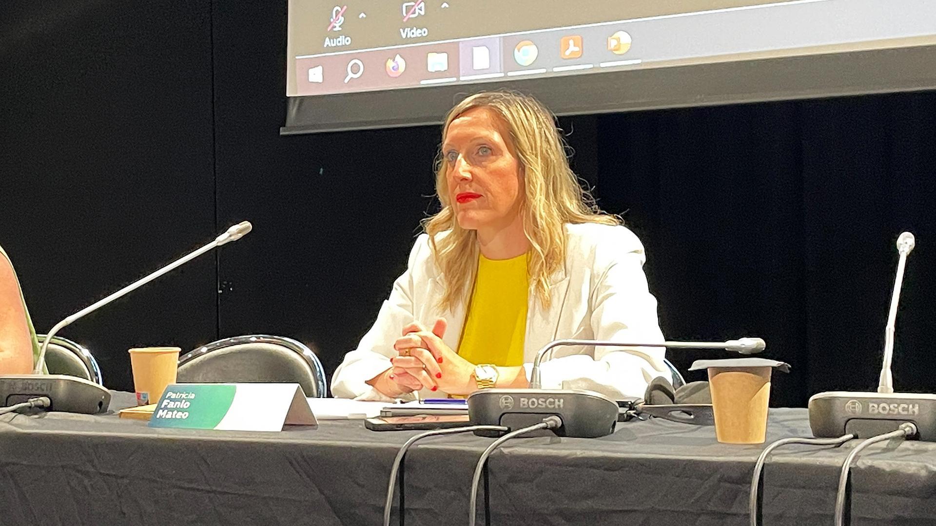 La consejera Patricia Fanlo durante la inauguración de los cursos en Bayona