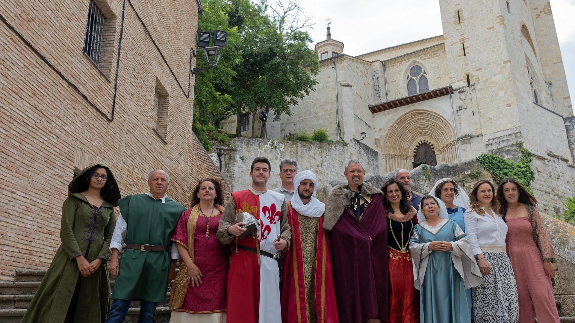 *A:MONTXO A.G.
*F: 2024-07-17
*L: ESTELLA-LIZARRA
*T: TIERRAS DE IRANZU PRESENTACION DE LA BATALLA DE VALDEJUNQUERA
*P: