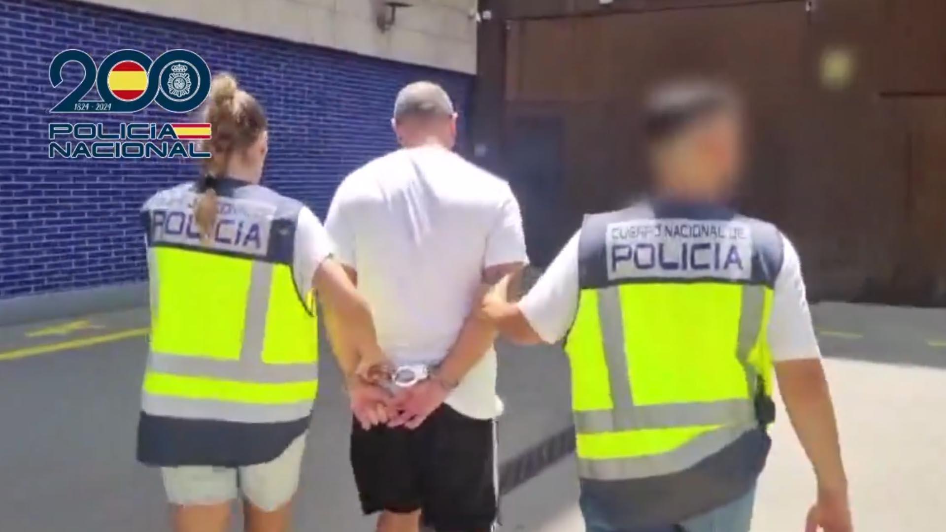 Agentes de la Policía Nacional han llevado a cabo la detención del fugitivo