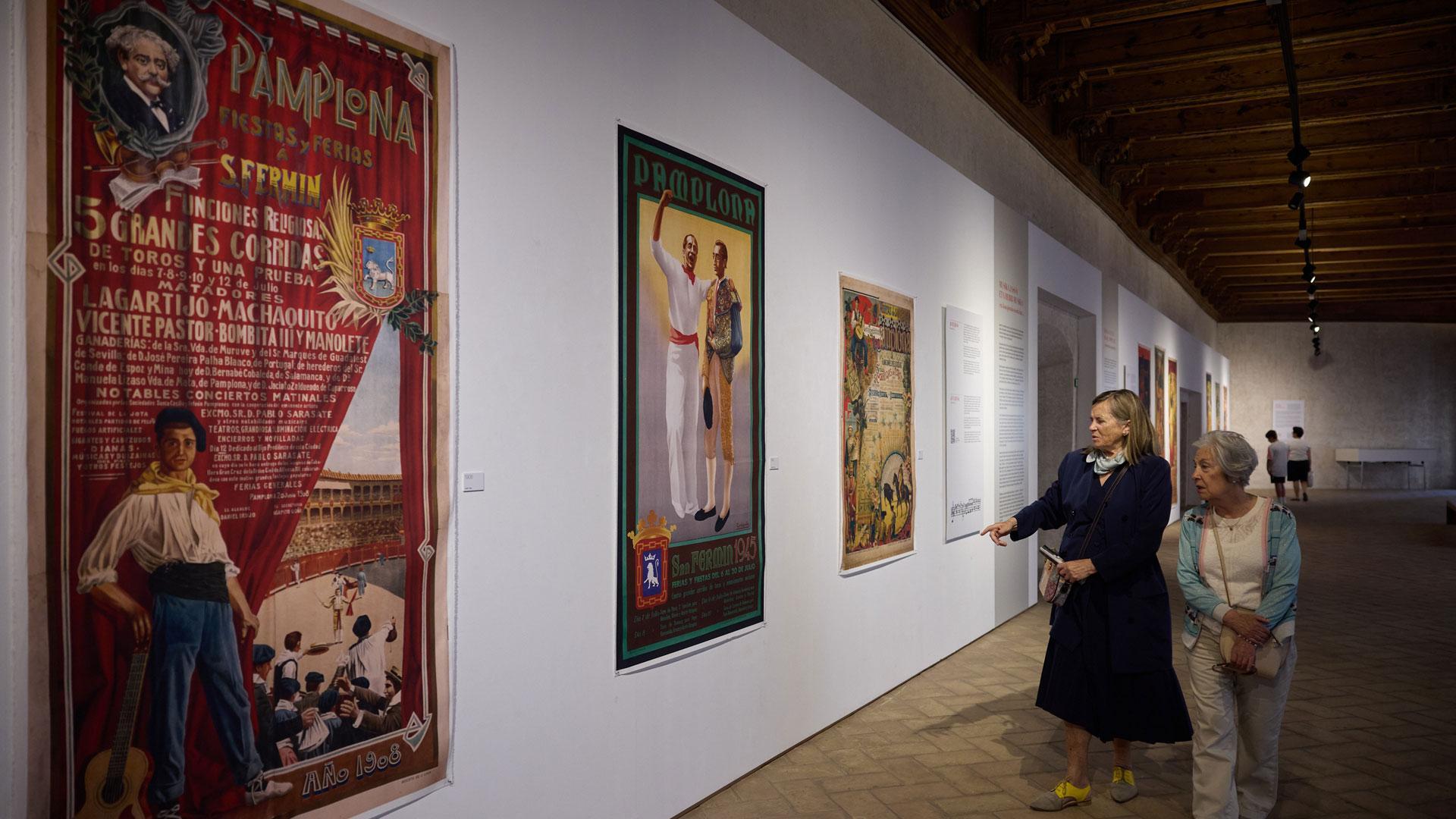Visitantes de la exposición.