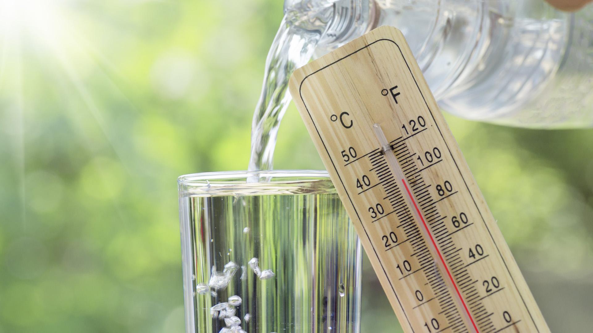 El ISPLN recuerda beber más agua, incluso sin sensación de sed