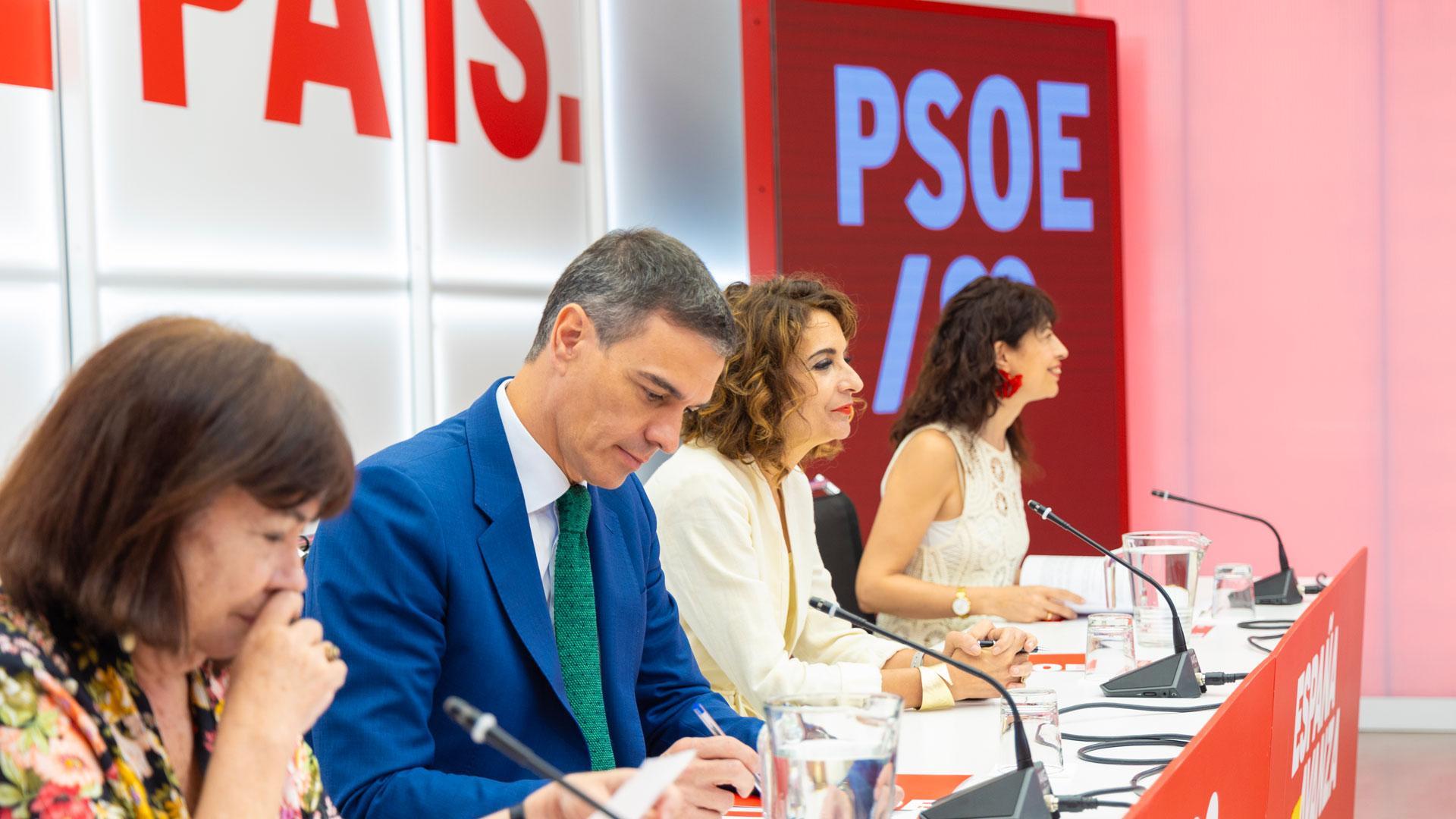 Pedro Sánchez, ayer al frente de la ejecutiva exprés convocada en Ferraz para analizar la entente alcanzada con Esquerra.