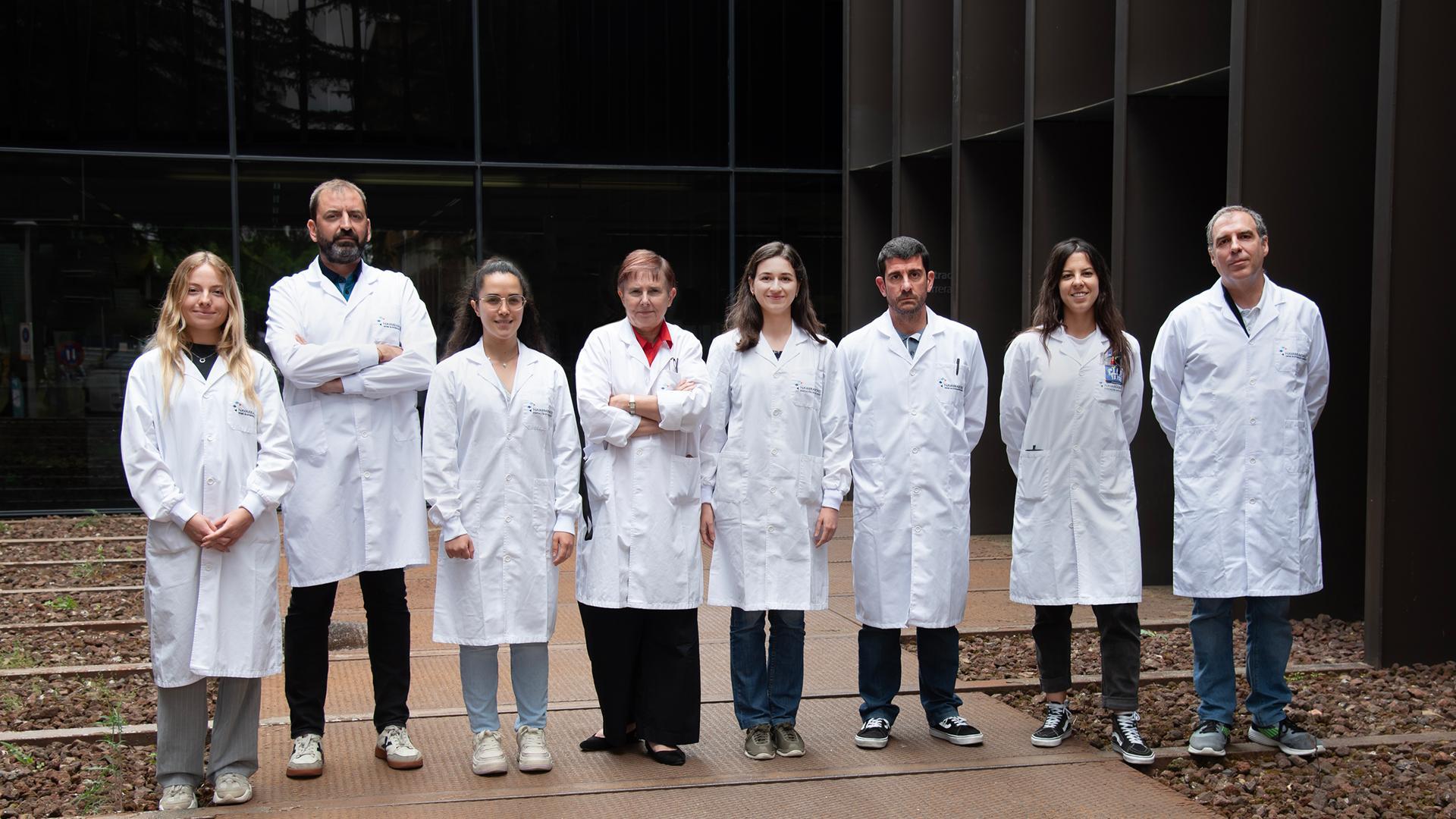 De izqda a dcha: Claudia Rodriguez Neira, Enrique Santamaría Martínez, Miriam Echaide Gorriz, Grazyna Kochan, Luisa Chocarro de Erauso, Joaquín Fernández Irigoyen, Karina Ausín Pérez, David Escors Murugarren