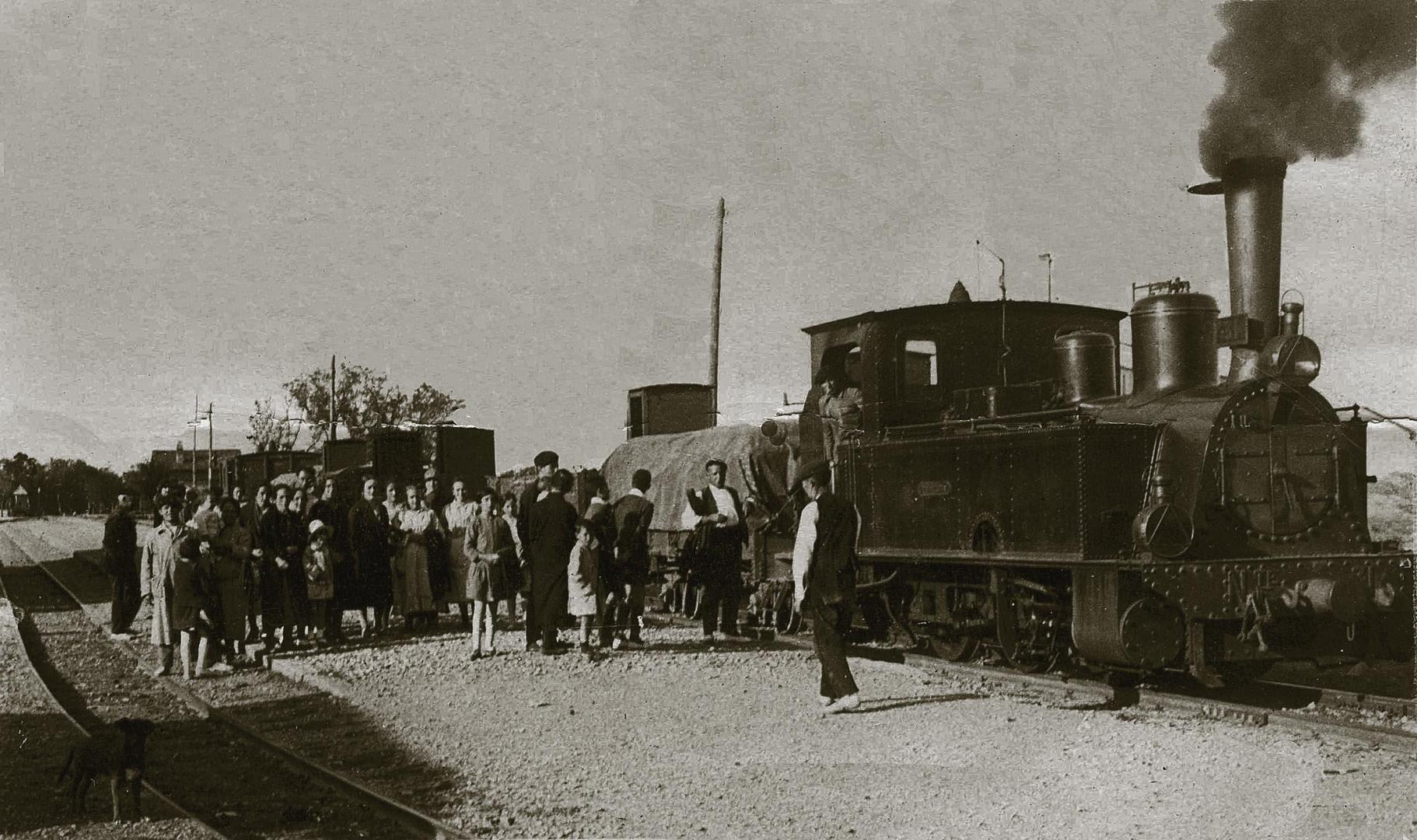 Locomotora del Tarazonica en Tulebras a principios del siglo XX