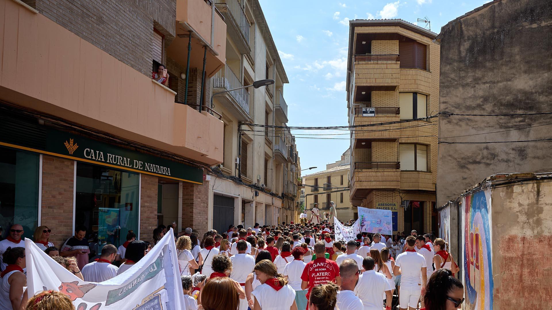 Cohete de inicio de las fiestas en Falces.