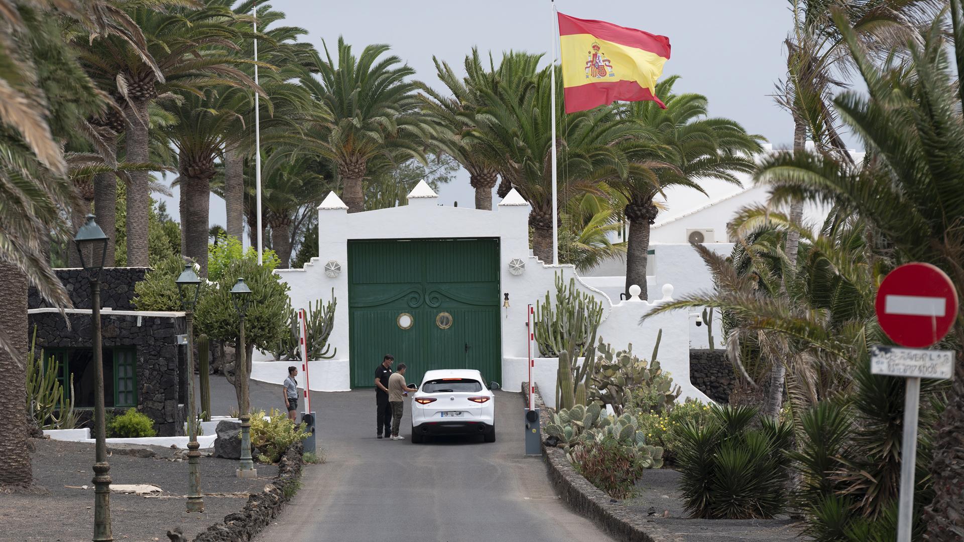 Pedro Sánchez llega a Lanzarote para pasar unos días de descanso en la residencia de La Mareta