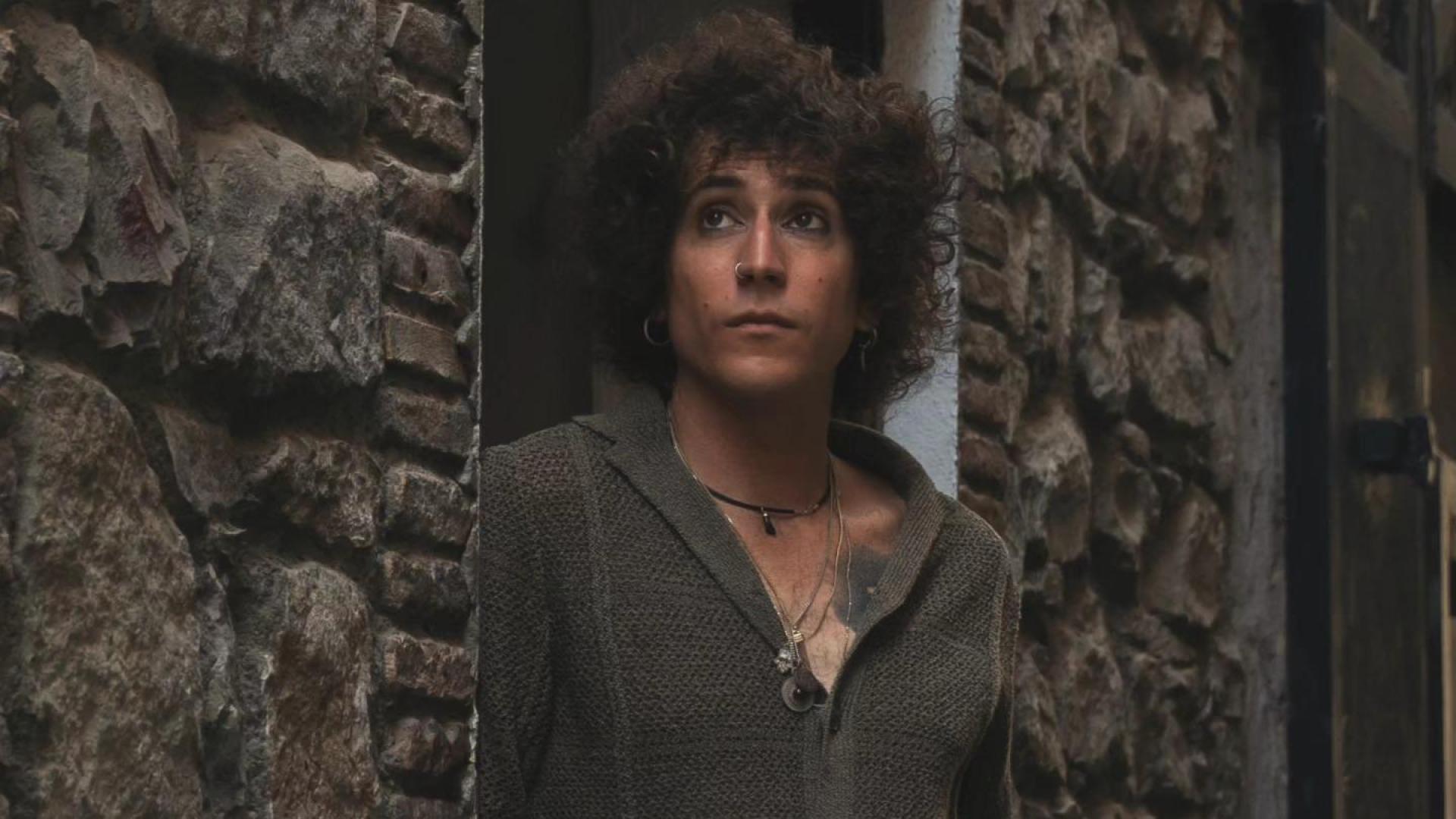 Alejo dará esta tarde un concierto en el Caballo Blanco.