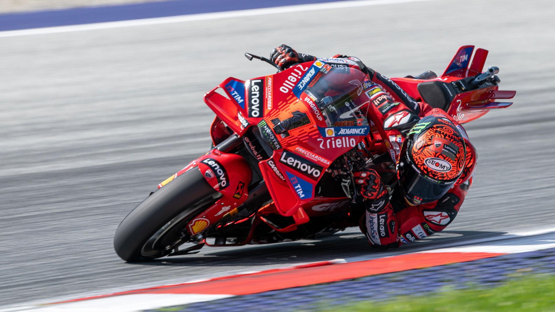 El piloto italiano Francesco Bagnaia de Ducati Lenovo Team en una curva del Gran Premio de Austria de MotoGP