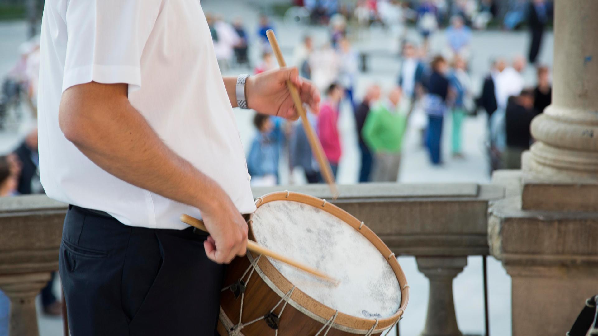 Los bailables de txistu y gaita regresan a la plaza del Castillo este martes, en horario de 19 a 21 horas