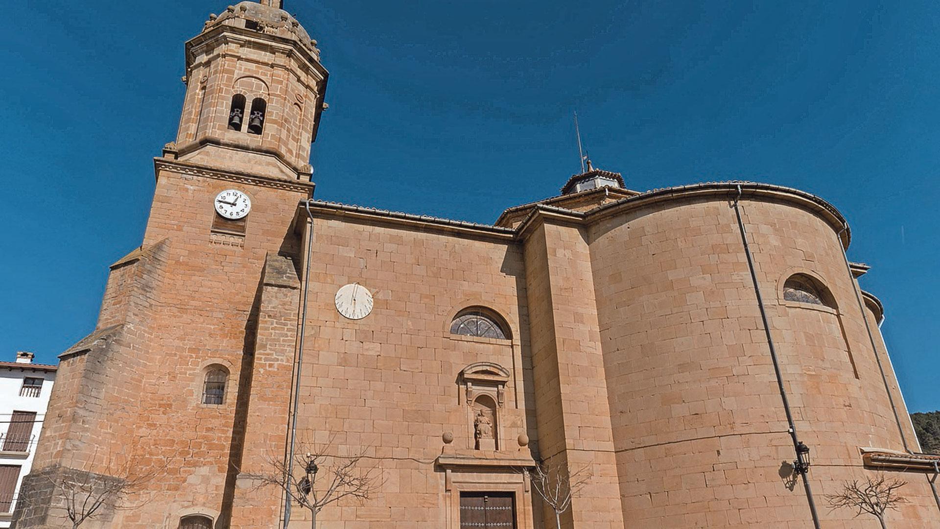 La Parroquia de San Pedro de Mañeru, donde tendrá lugar la conferencia del día 30