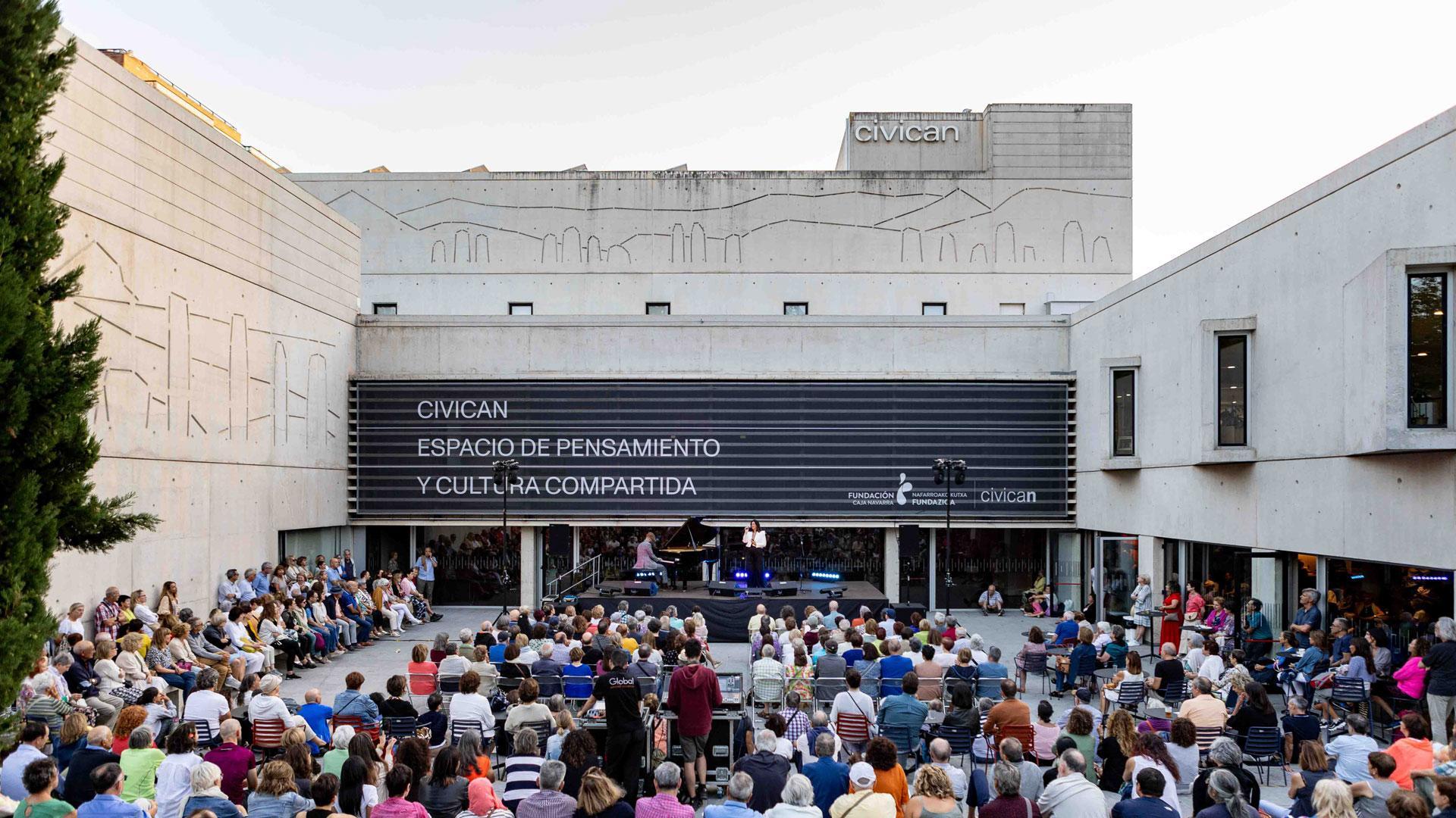 Imagen del público asistente a una de las actuaciones del ciclo Escena CIVICAN