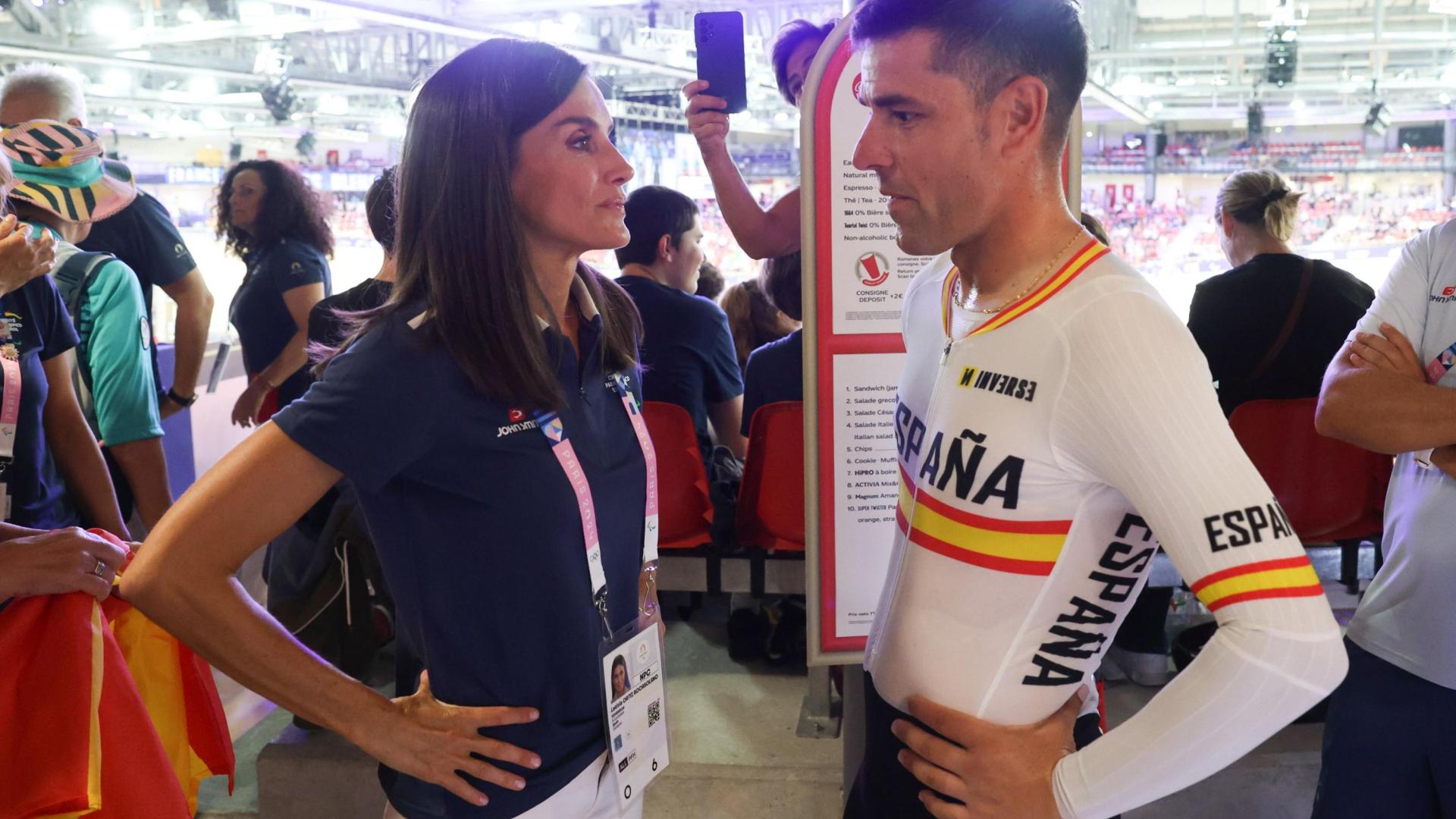 La reina Letizia ha apoyado a Eduardo Santas en su arranque de competición de hoy en los Juegos Paralímpicos