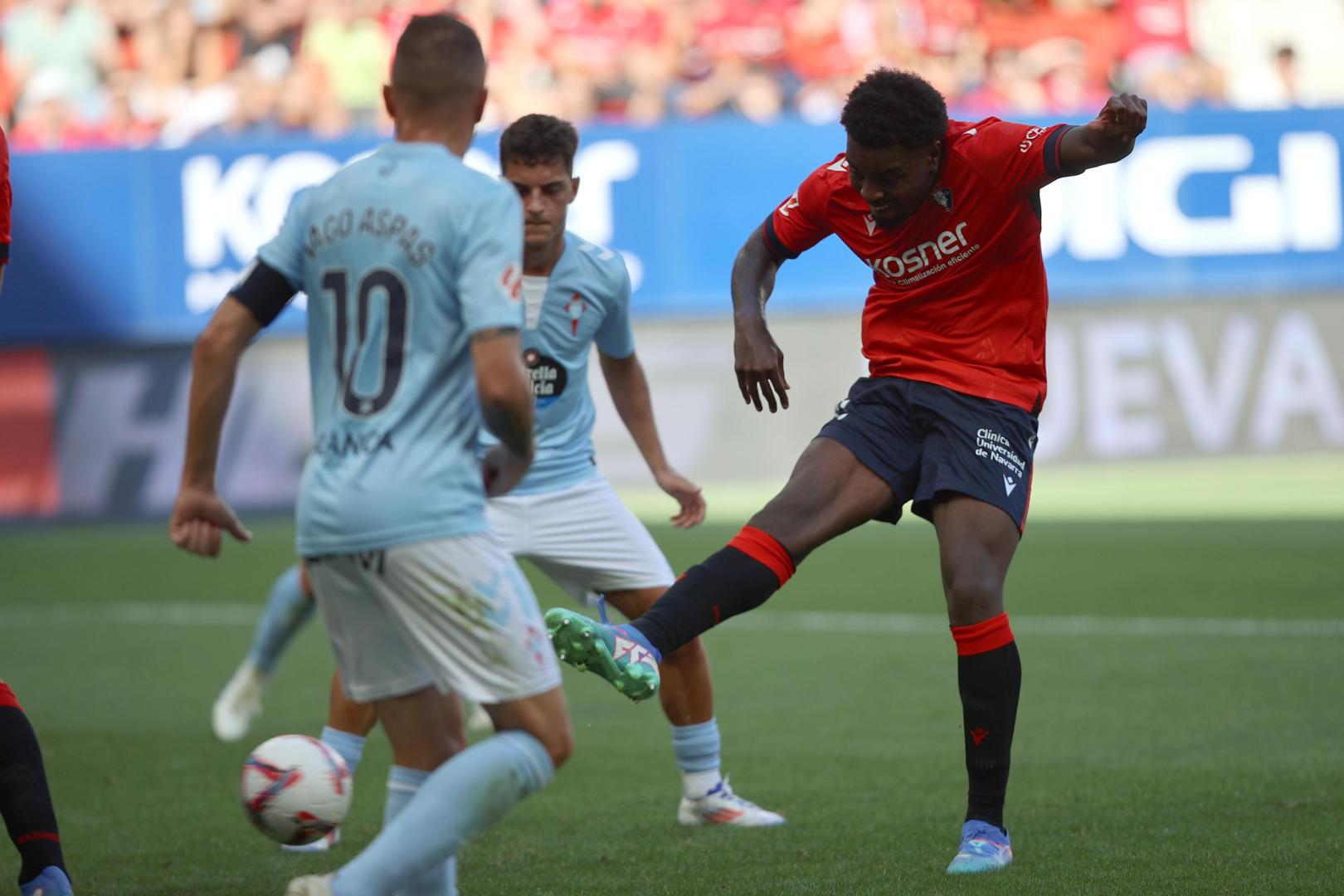 DOMINGO. Titular, gol y gran partido en su estreno