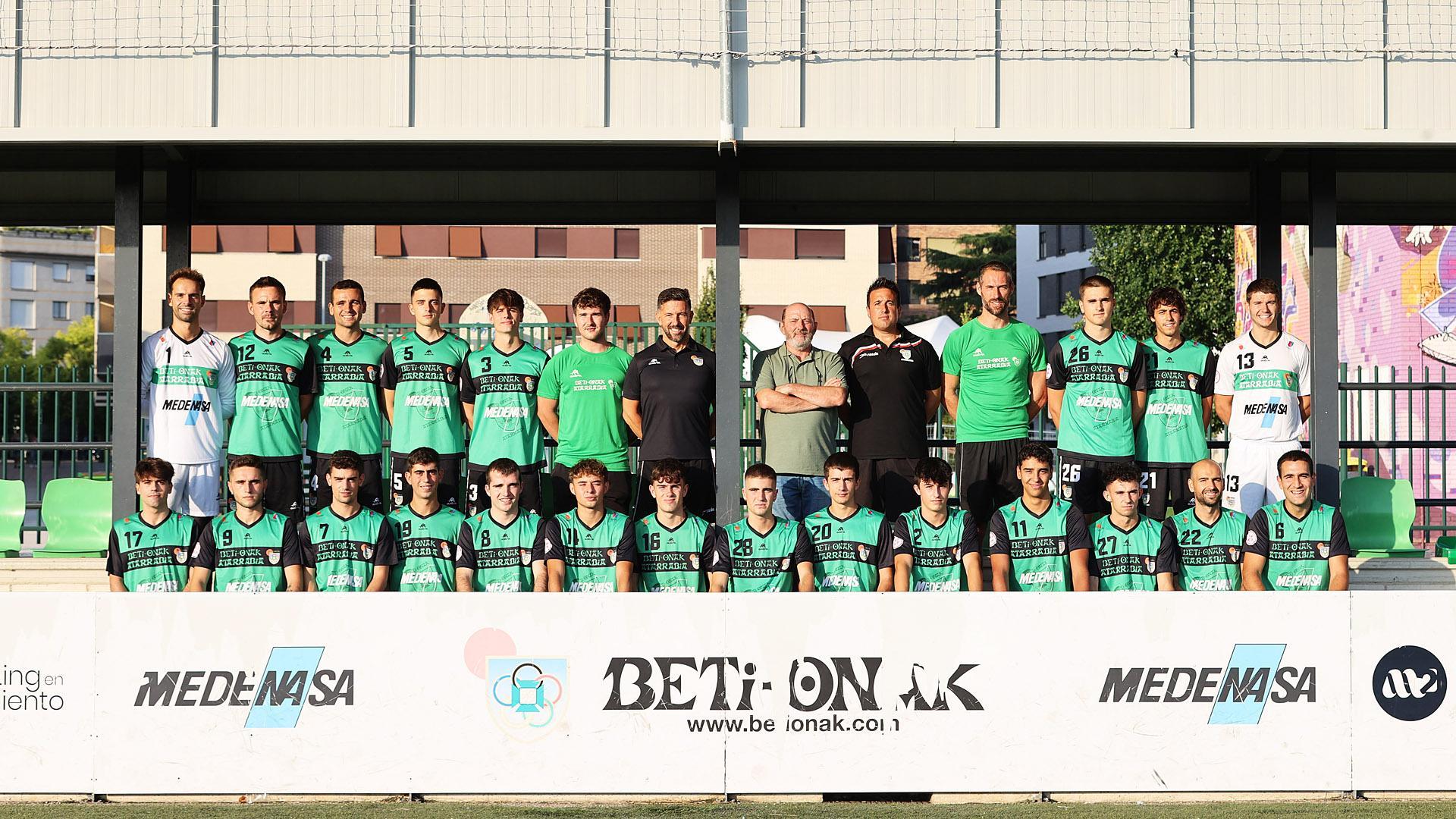 Los jugadores y el cuerpo técnico del Beti Onak volverán a contar con Peritos como su mejor aliado