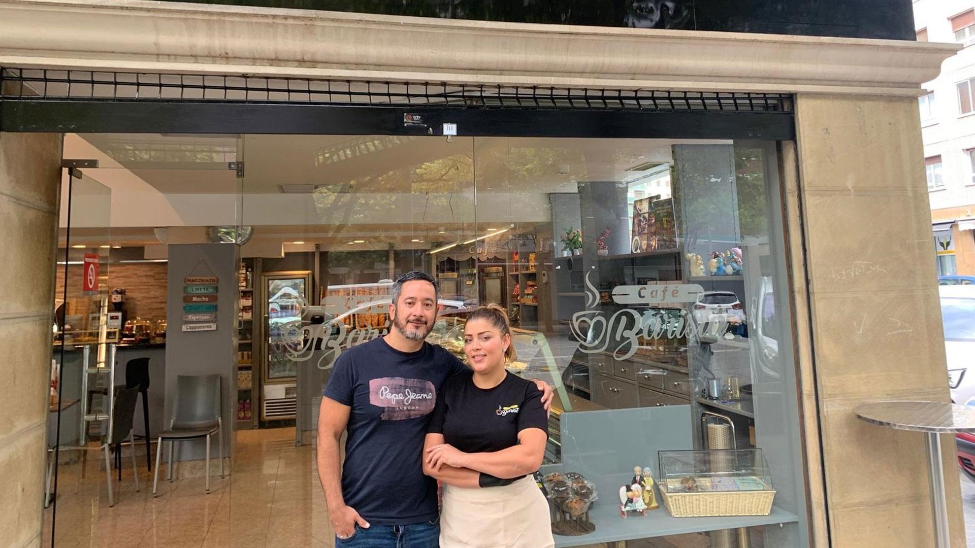 Ivis Romero está al frente de Café Barista, situado en el local de la antigua Zucitola del barrio de San Juan de Pamplona