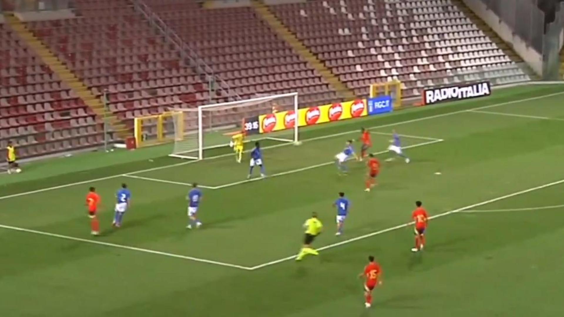 Captura del vídeo del gol de Asier Bonel con la sub-17
