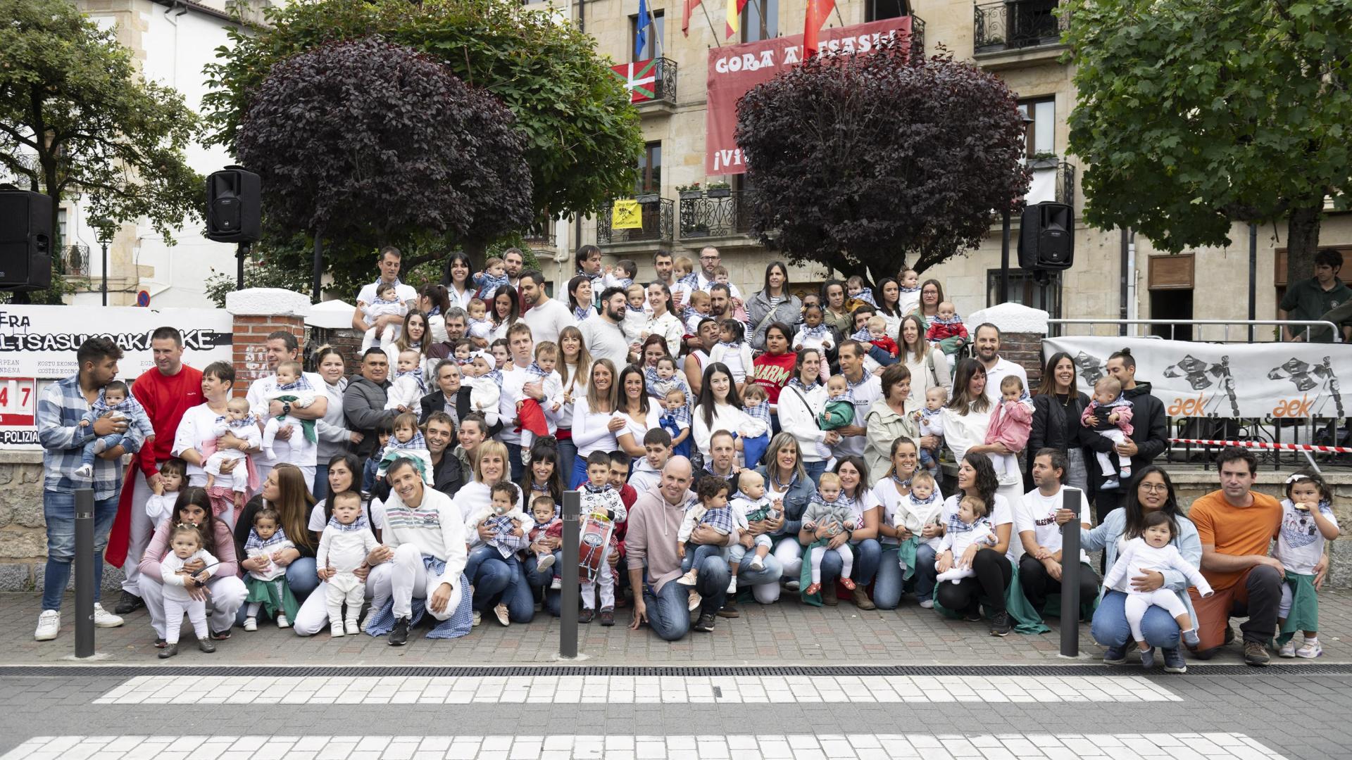 La primera instantánea de la última quinta de Alsasua.