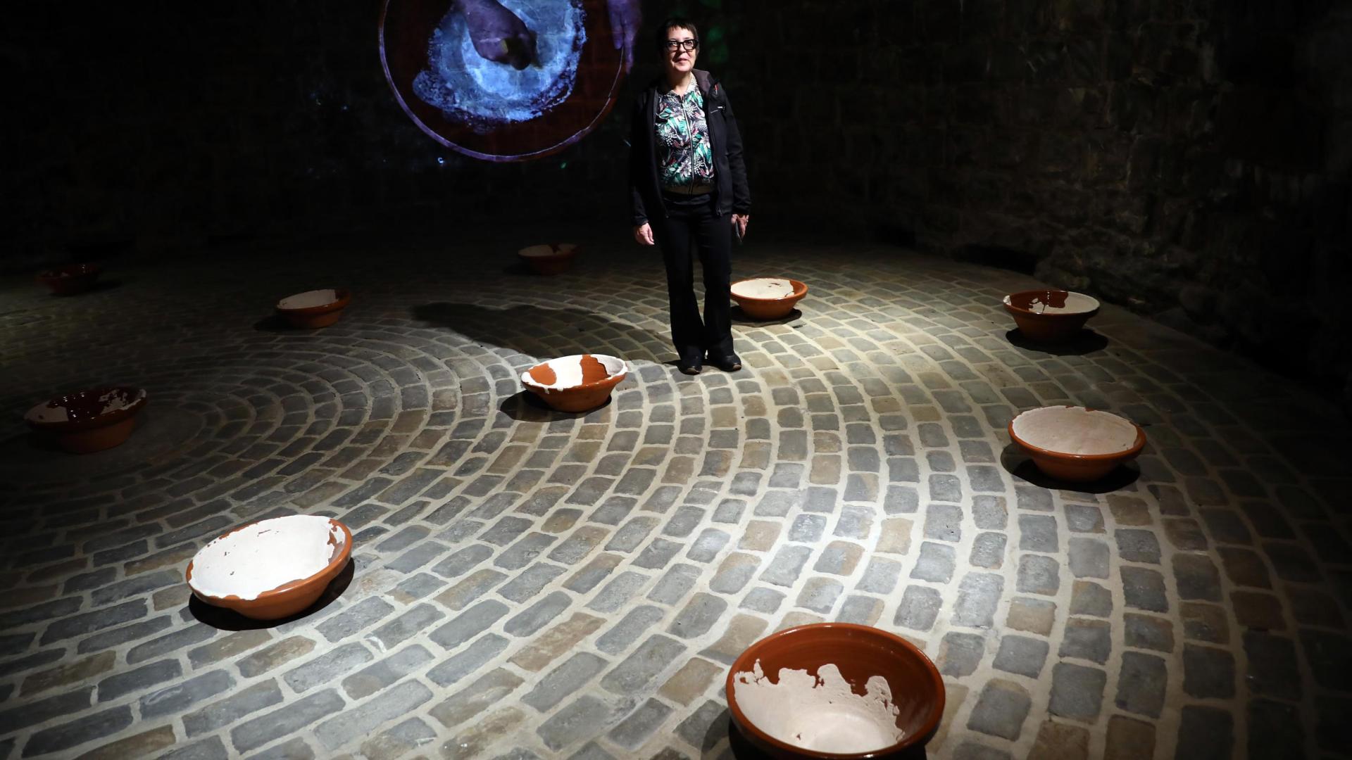 Olga Olivera-Tabeni, ayer, en el Horno de la Ciudadela donde muestra la exposición Los Hondos