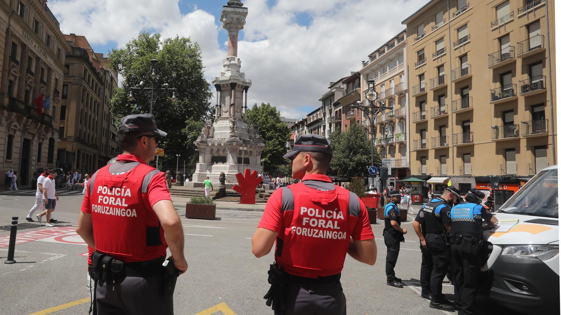 Agentes forales y municipales durante este San Fermín