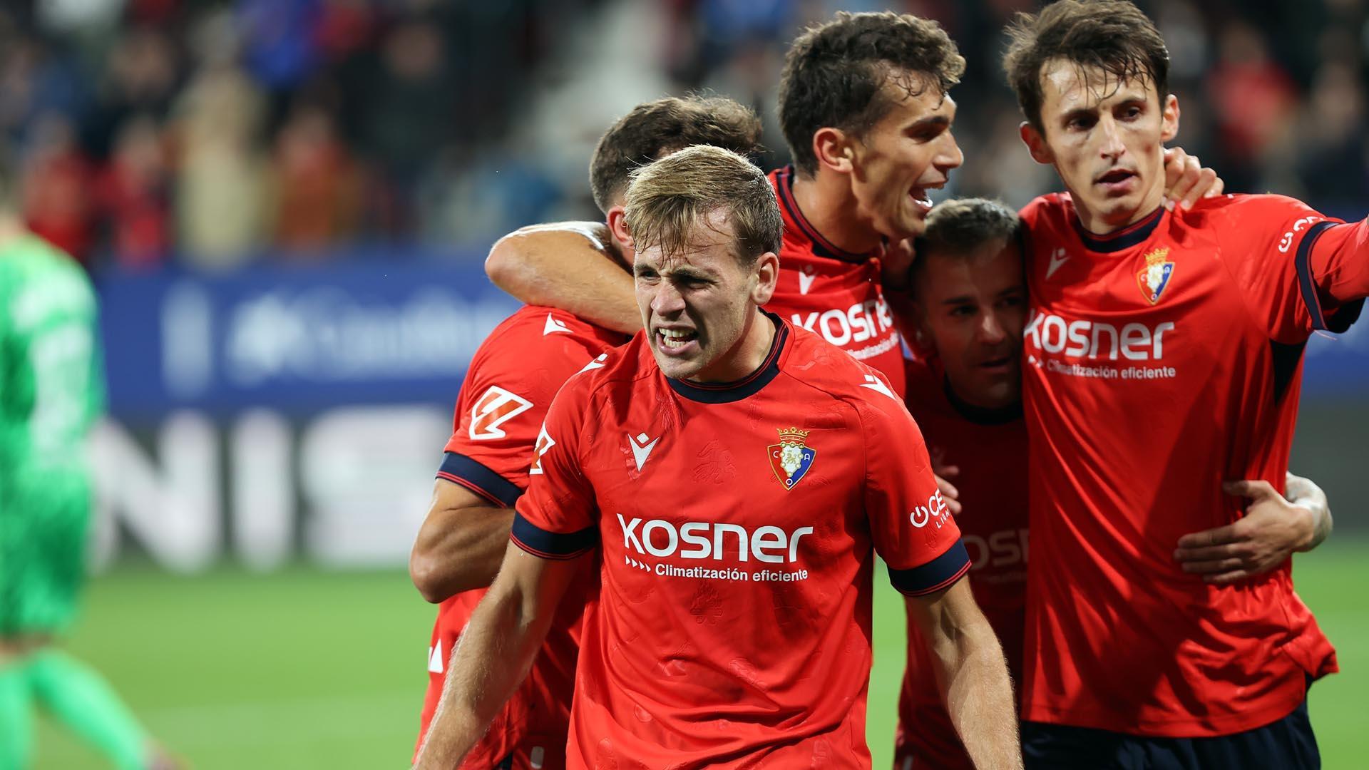 Fotos del Osasuna 4-2 Barcelona de la jornada 8./