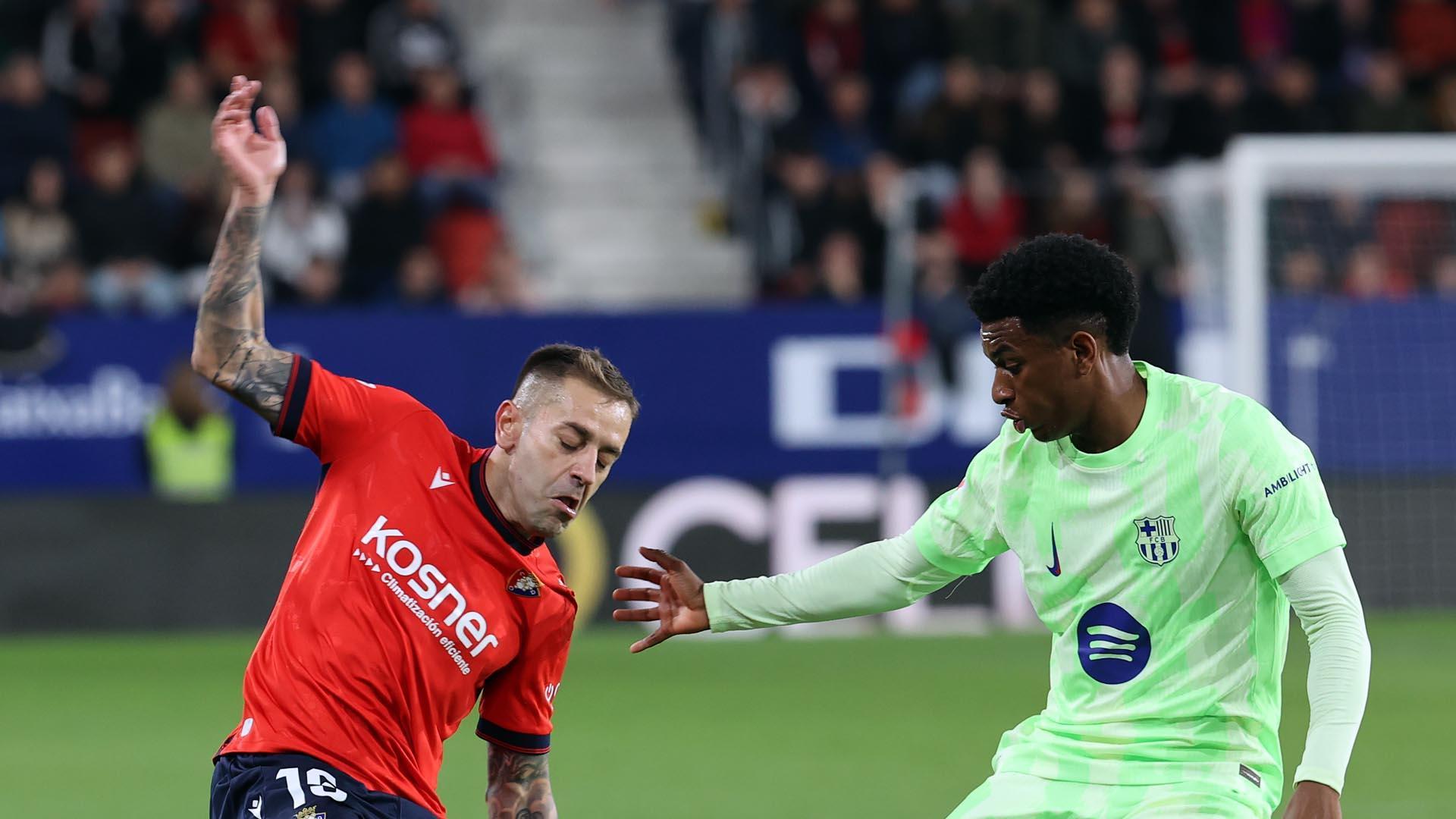 Fotos del Osasuna 4-2 Barcelona de la jornada 8./